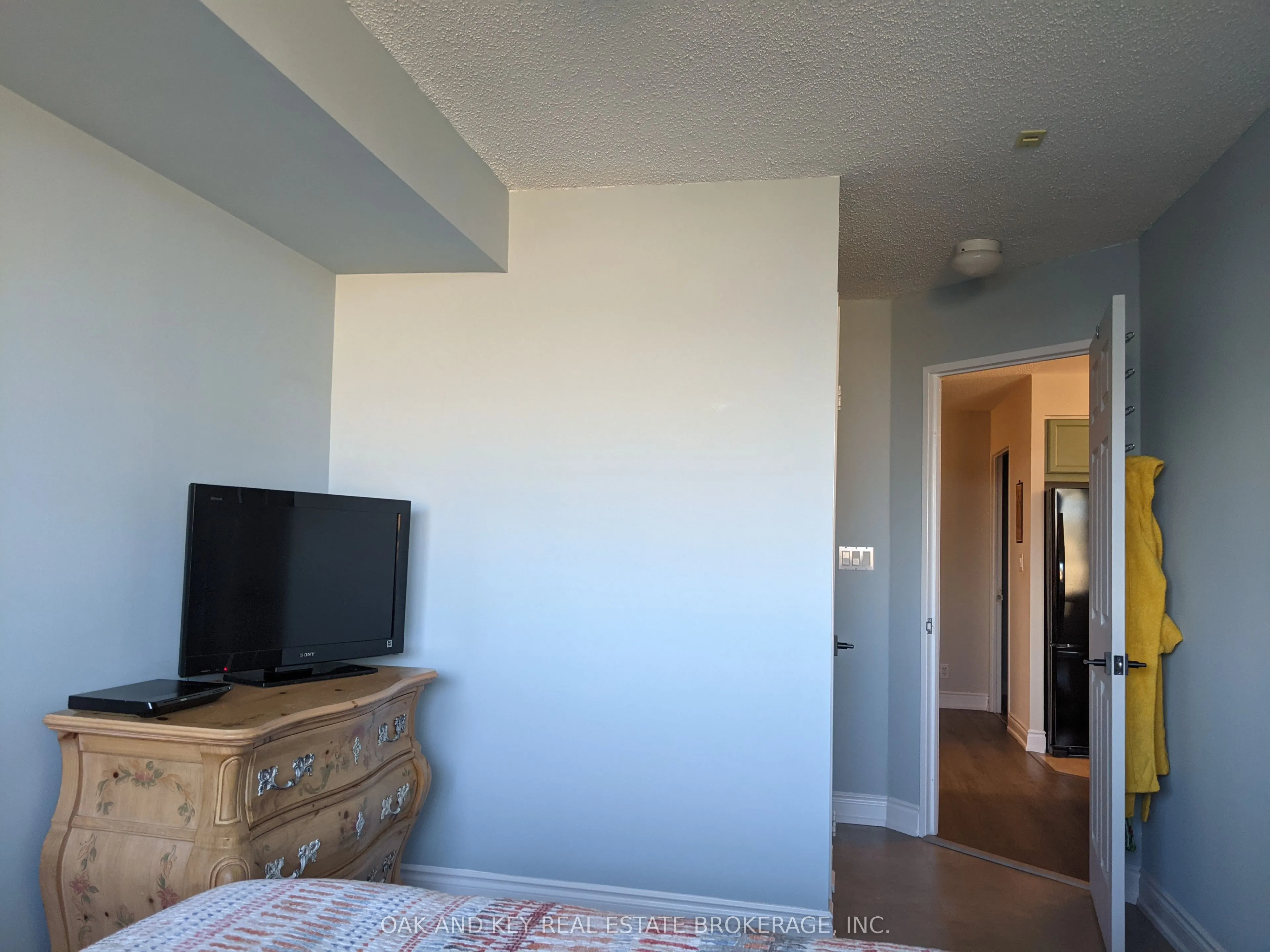 245 Davisville Avenue #613