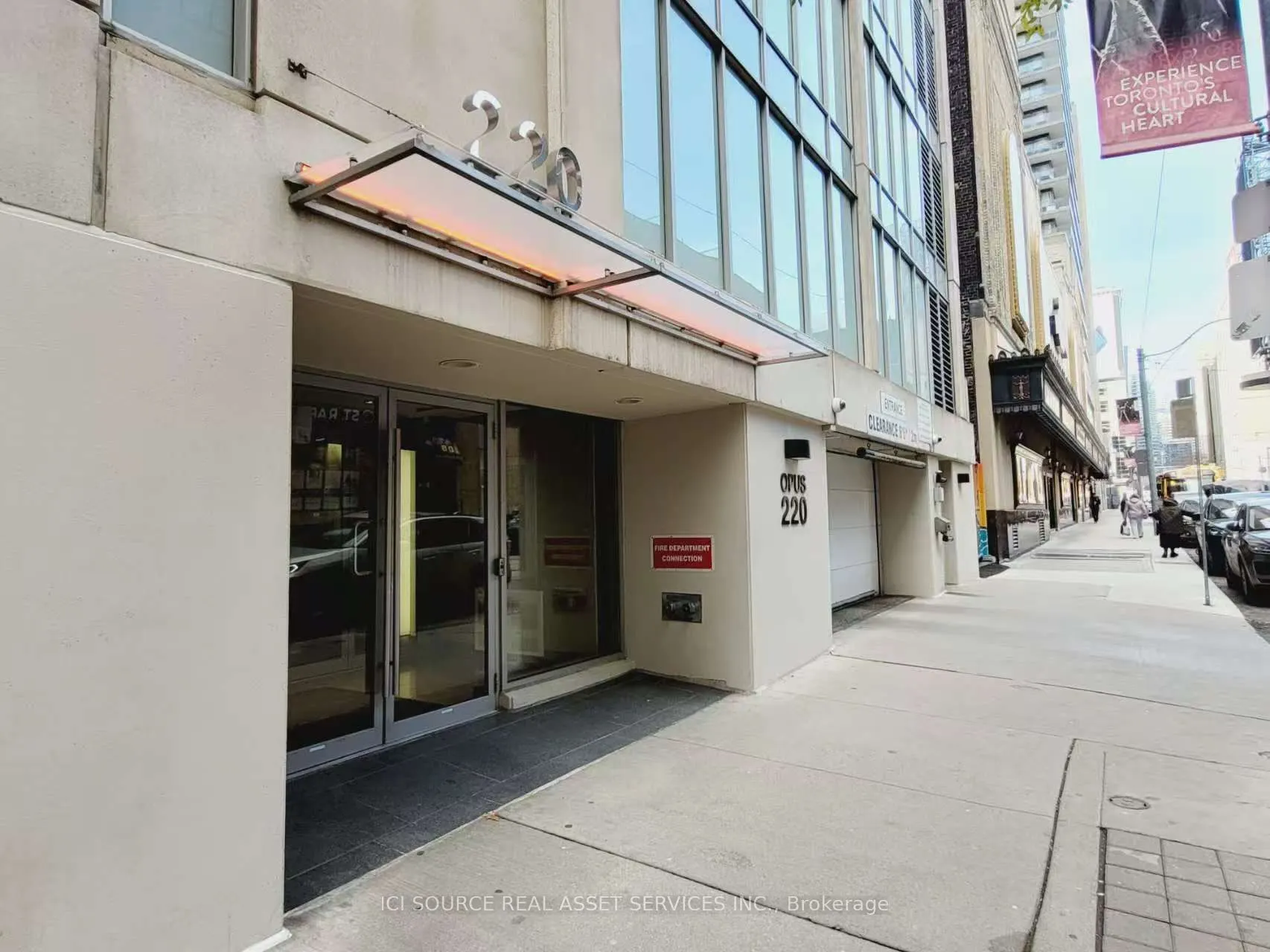 220 Victoria Street #1305