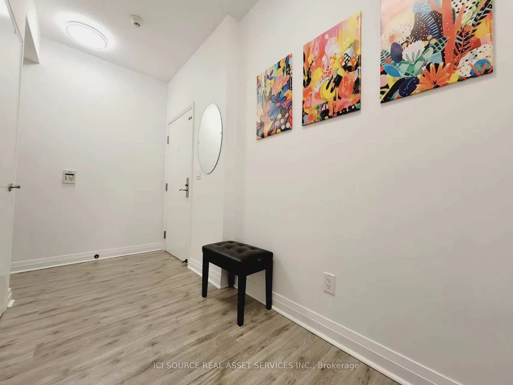 220 Victoria Street #1305