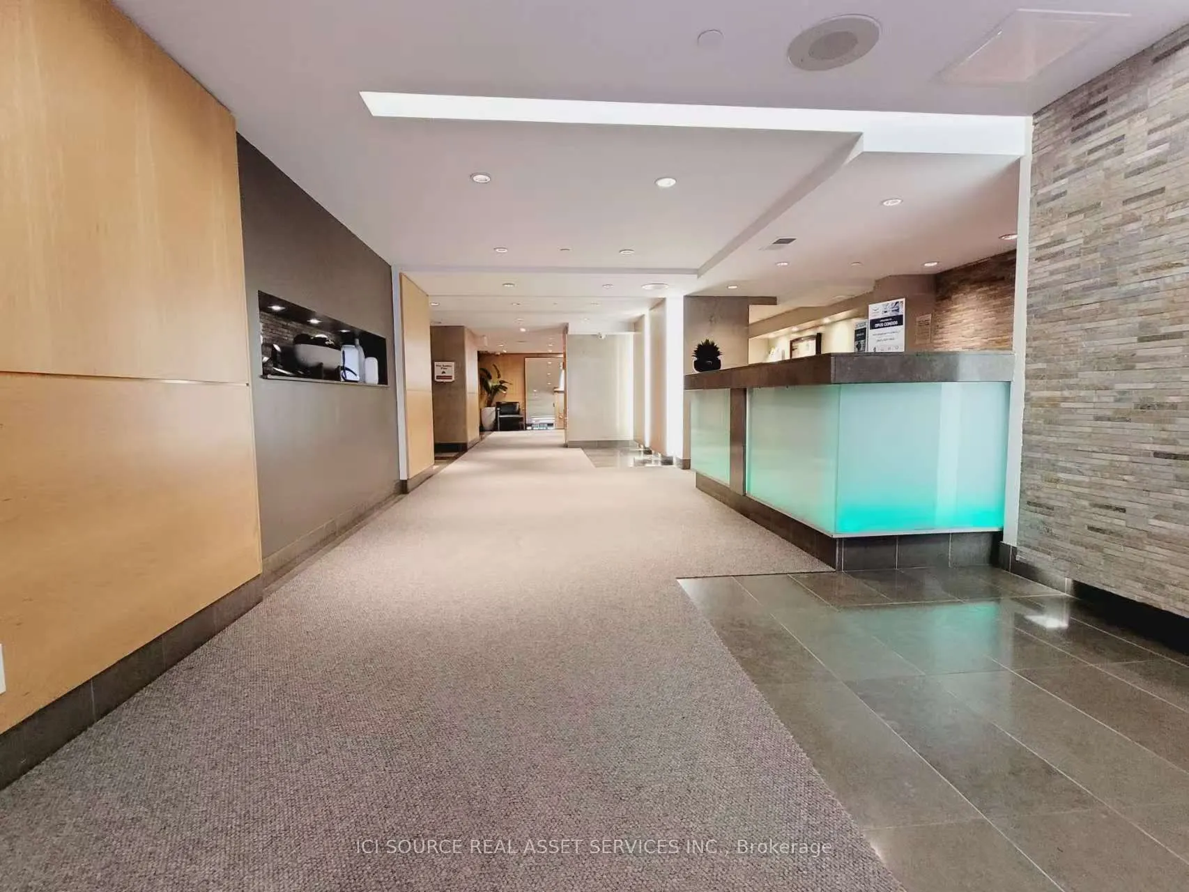 220 Victoria Street #1305