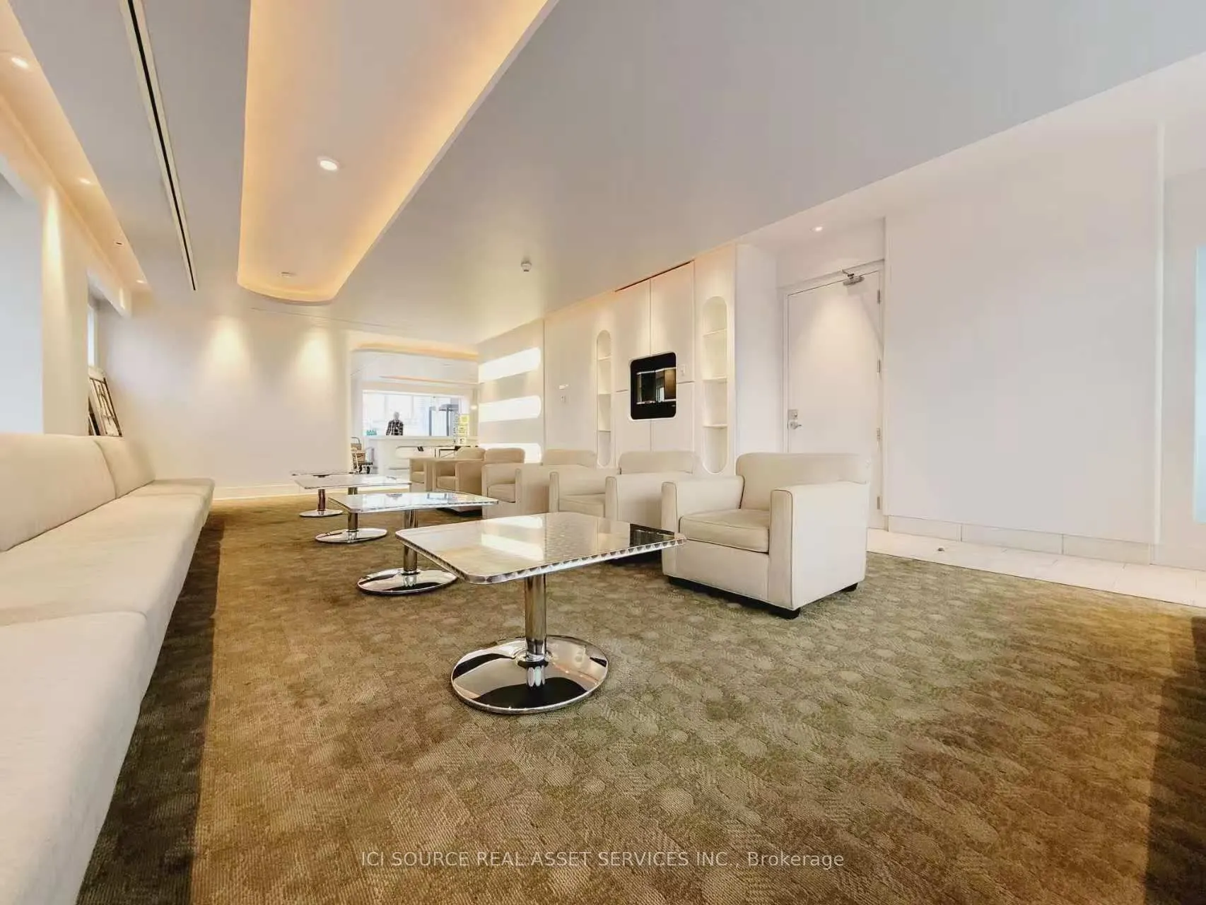 220 Victoria Street #1305