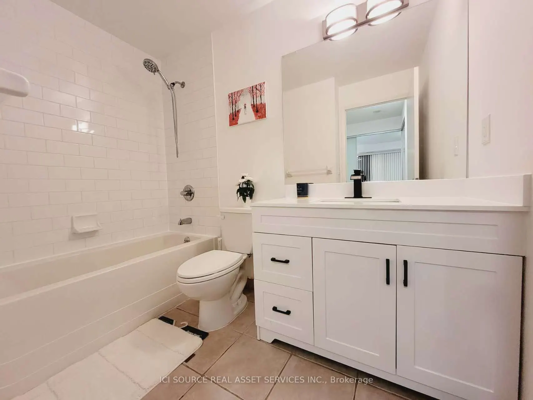 220 Victoria Street #1305