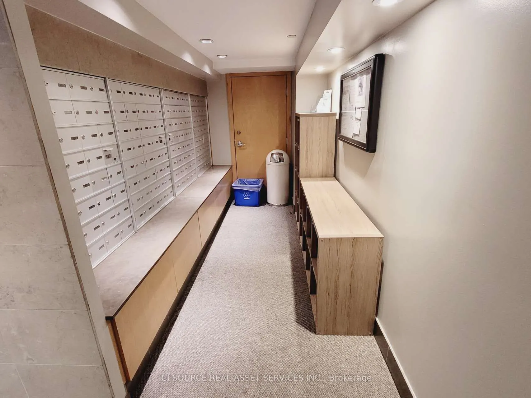 220 Victoria Street #1305
