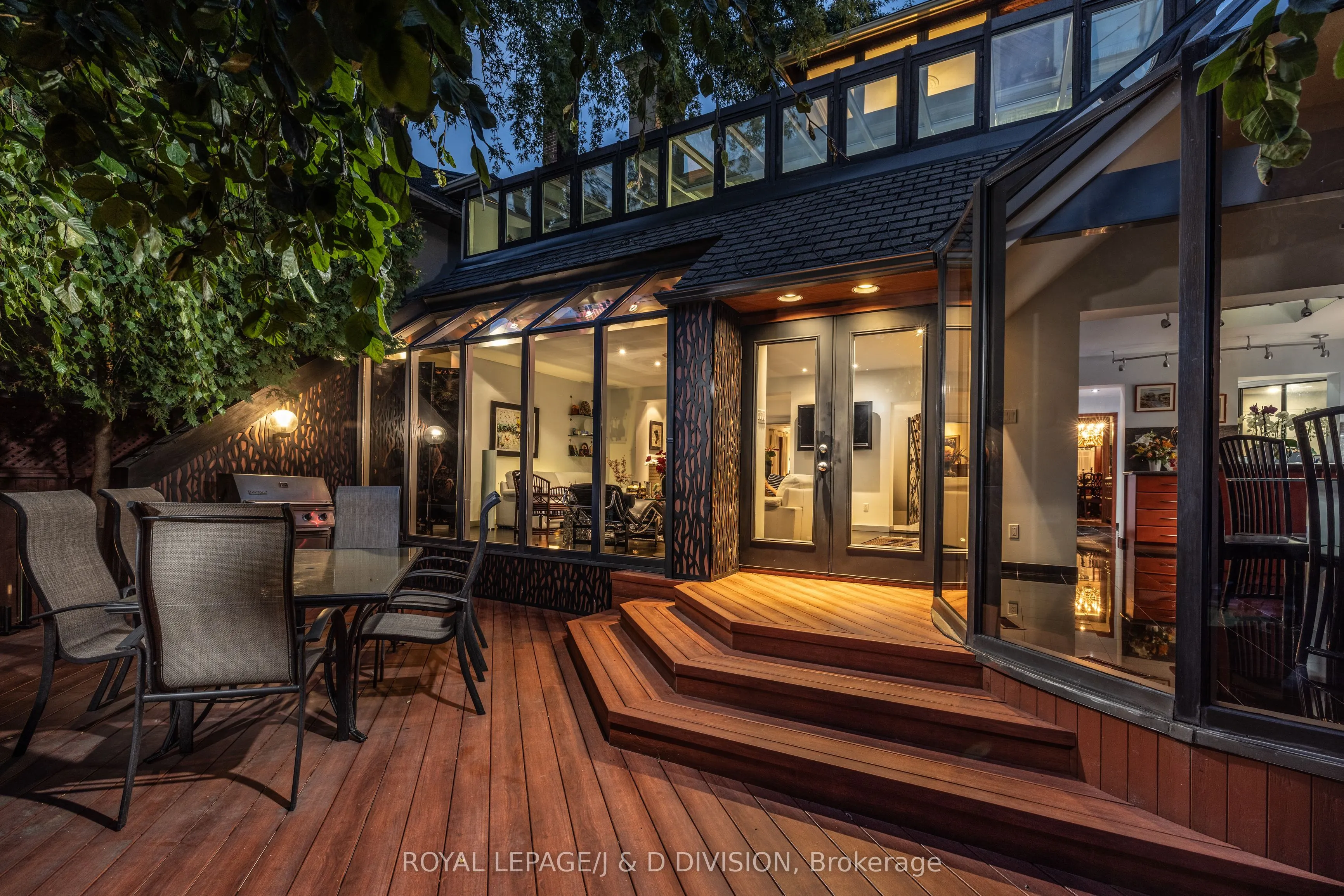428 Russell Hill Road