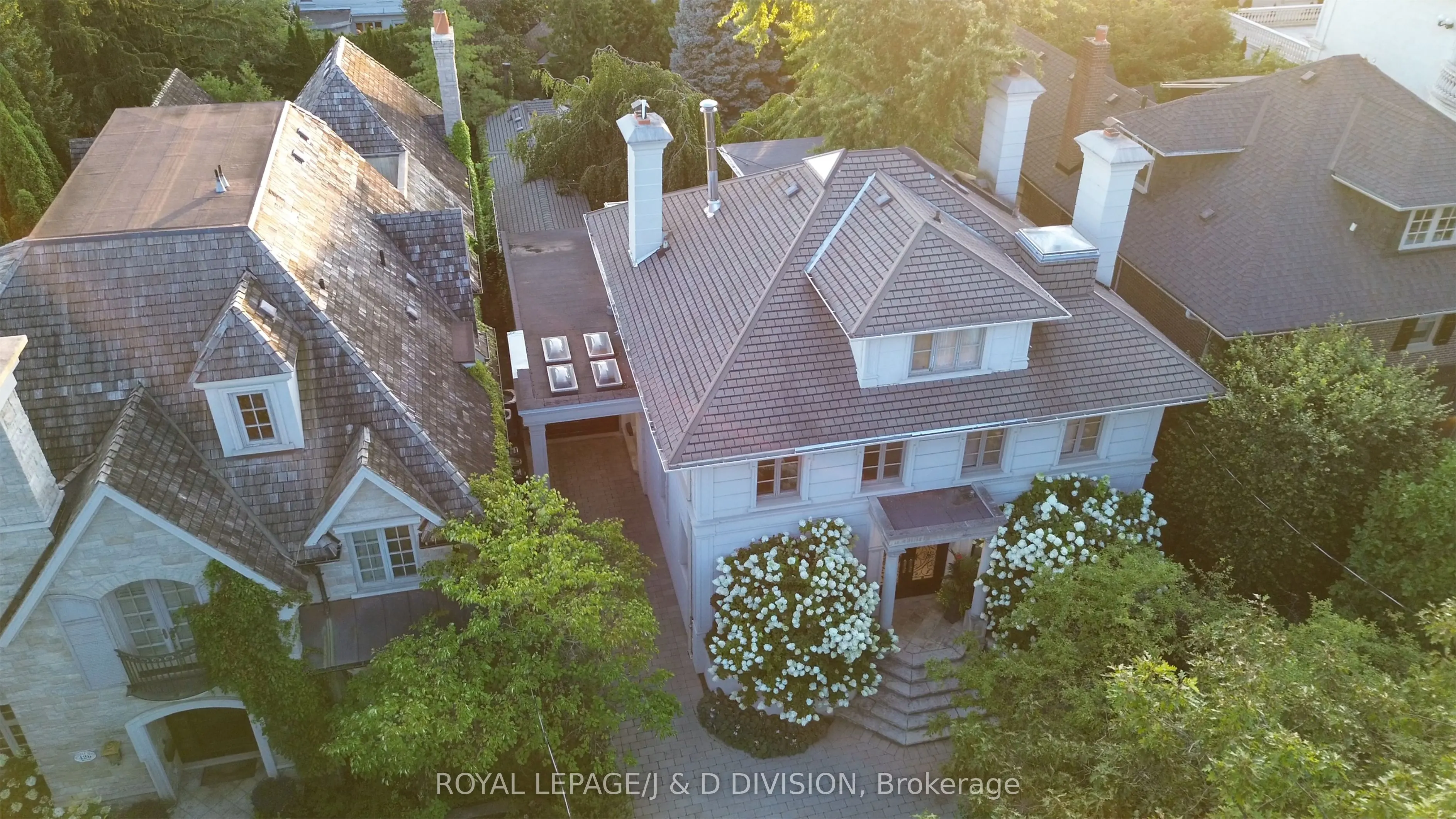 428 Russell Hill Road