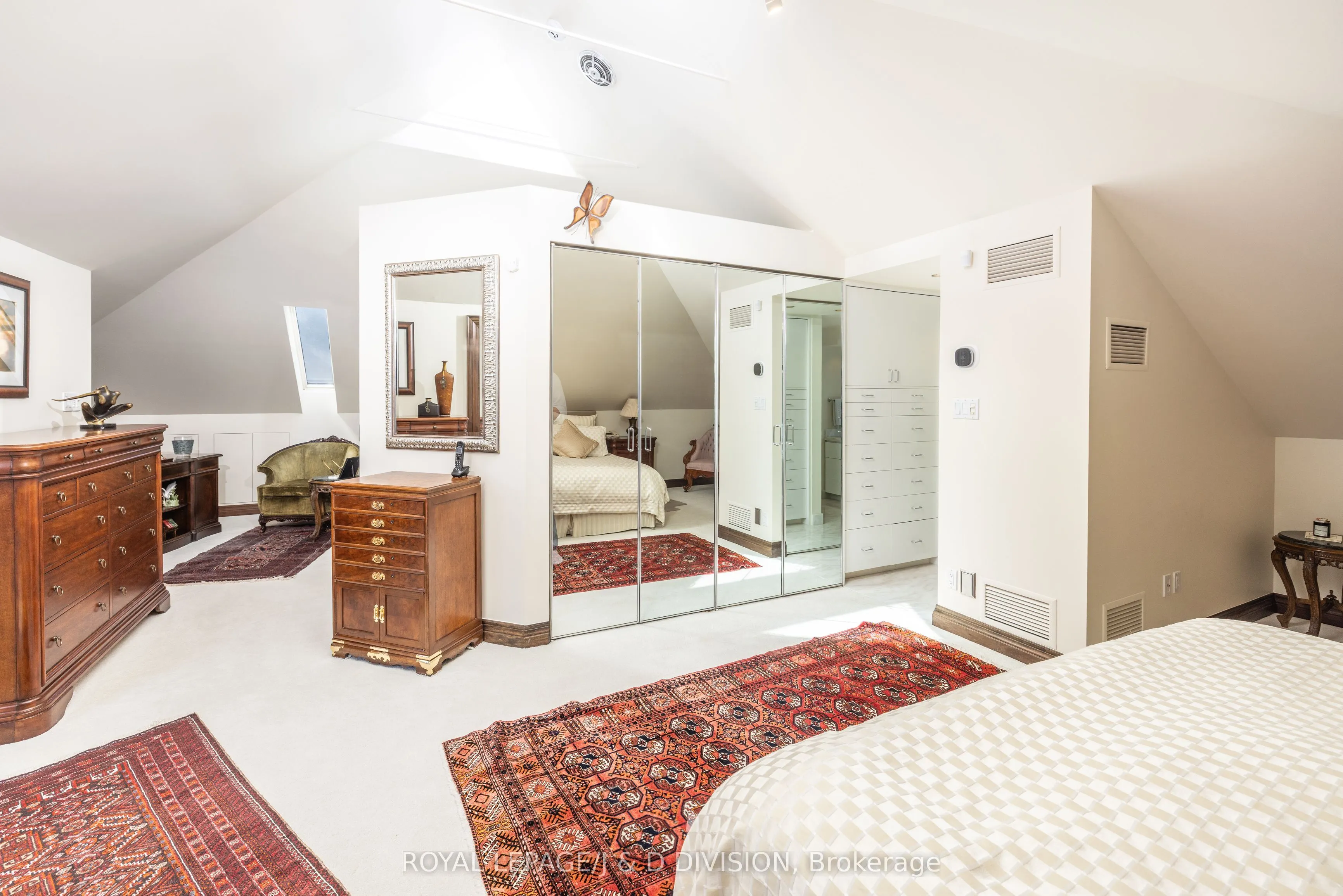 428 Russell Hill Road