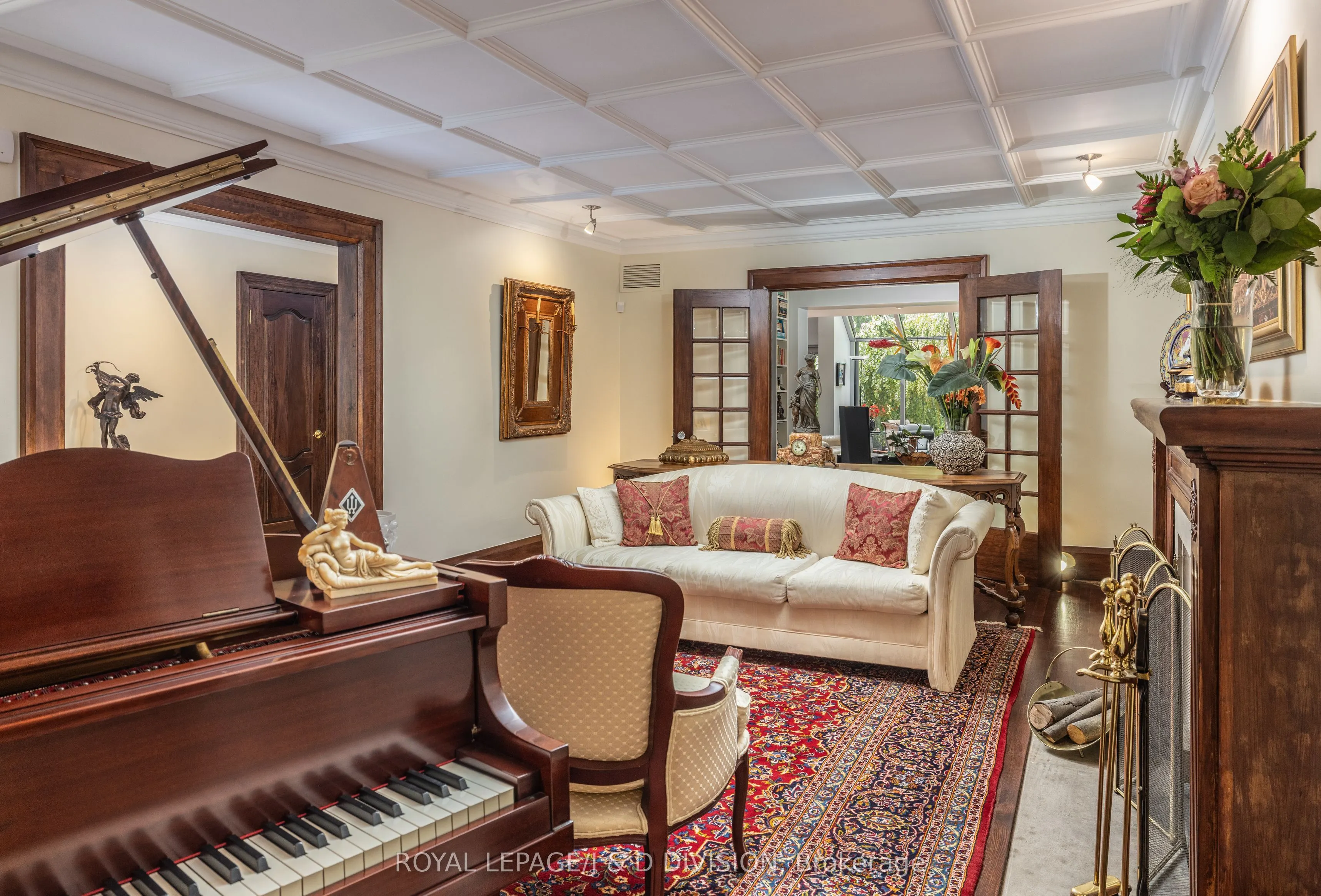 428 Russell Hill Road