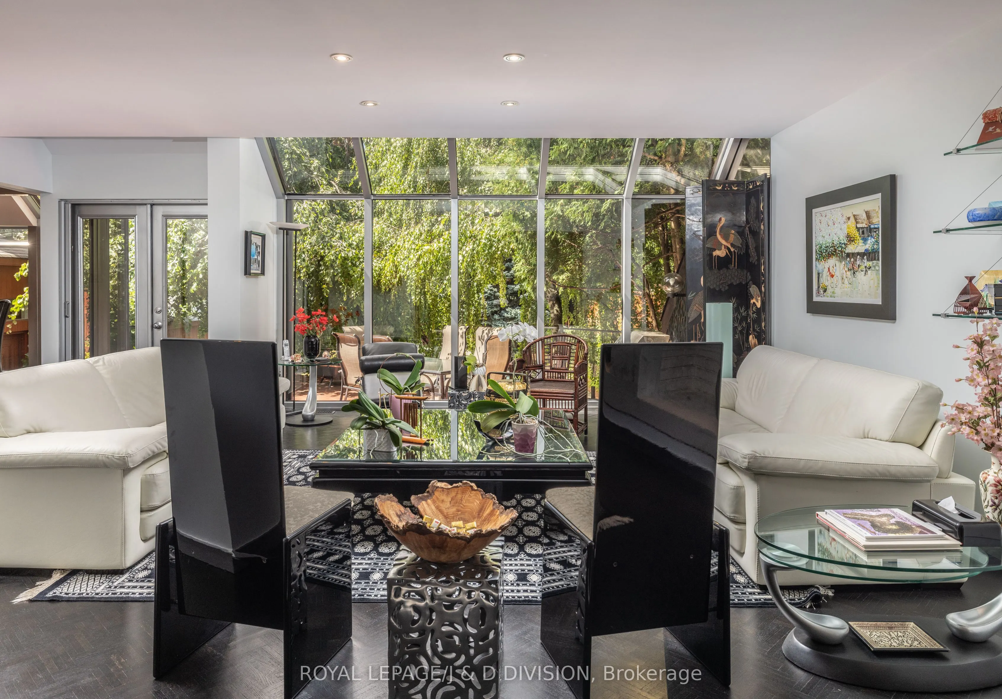 428 Russell Hill Road