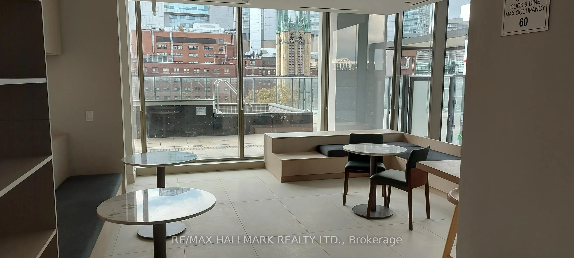 88 Queen Street E #4711