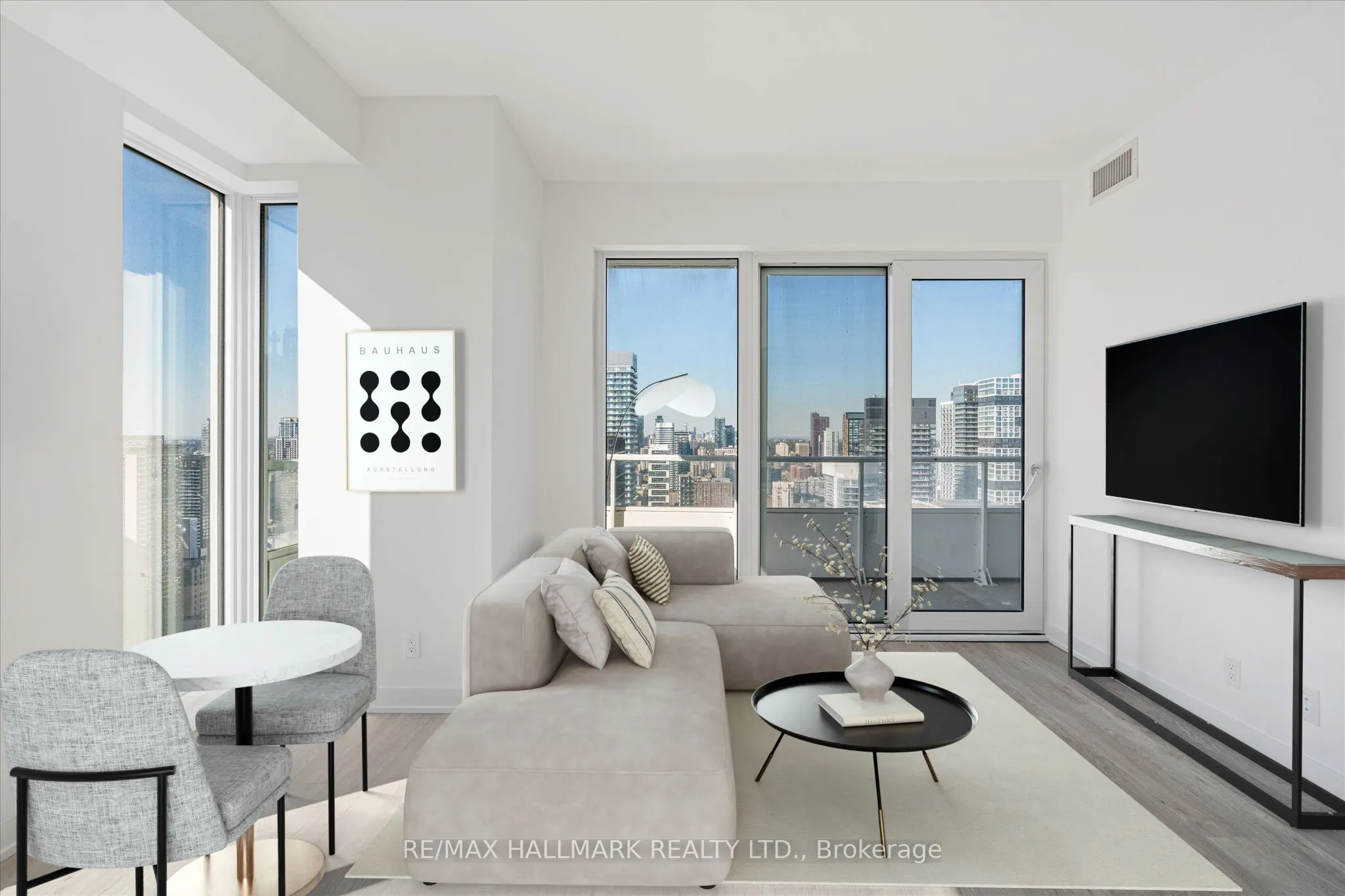 88 Queen Street E #4711