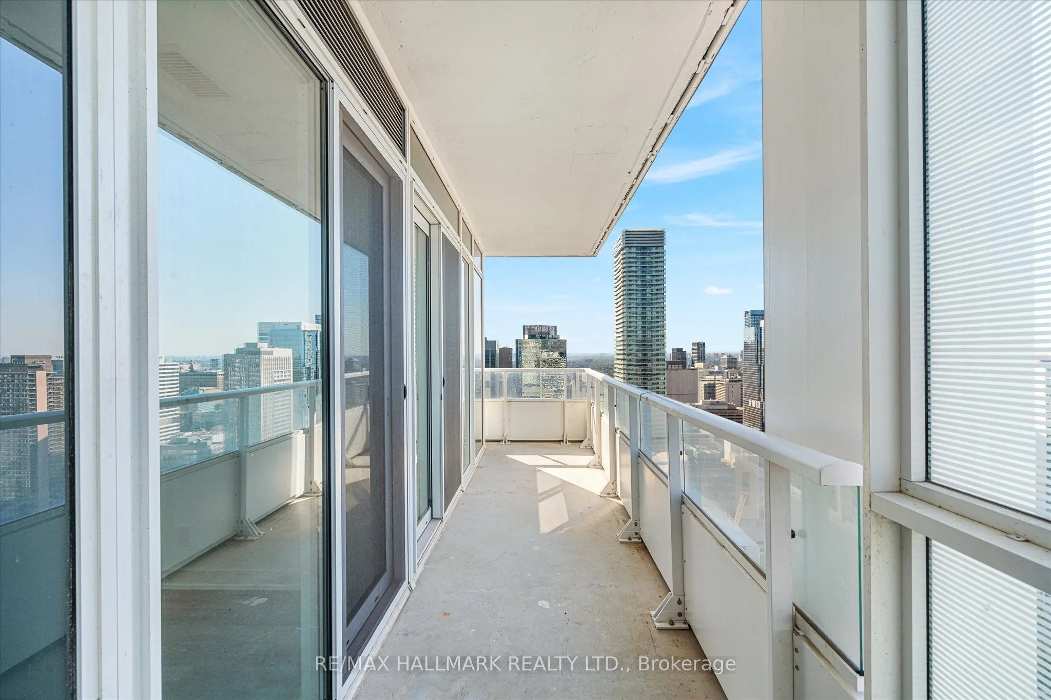 88 Queen Street E #4711