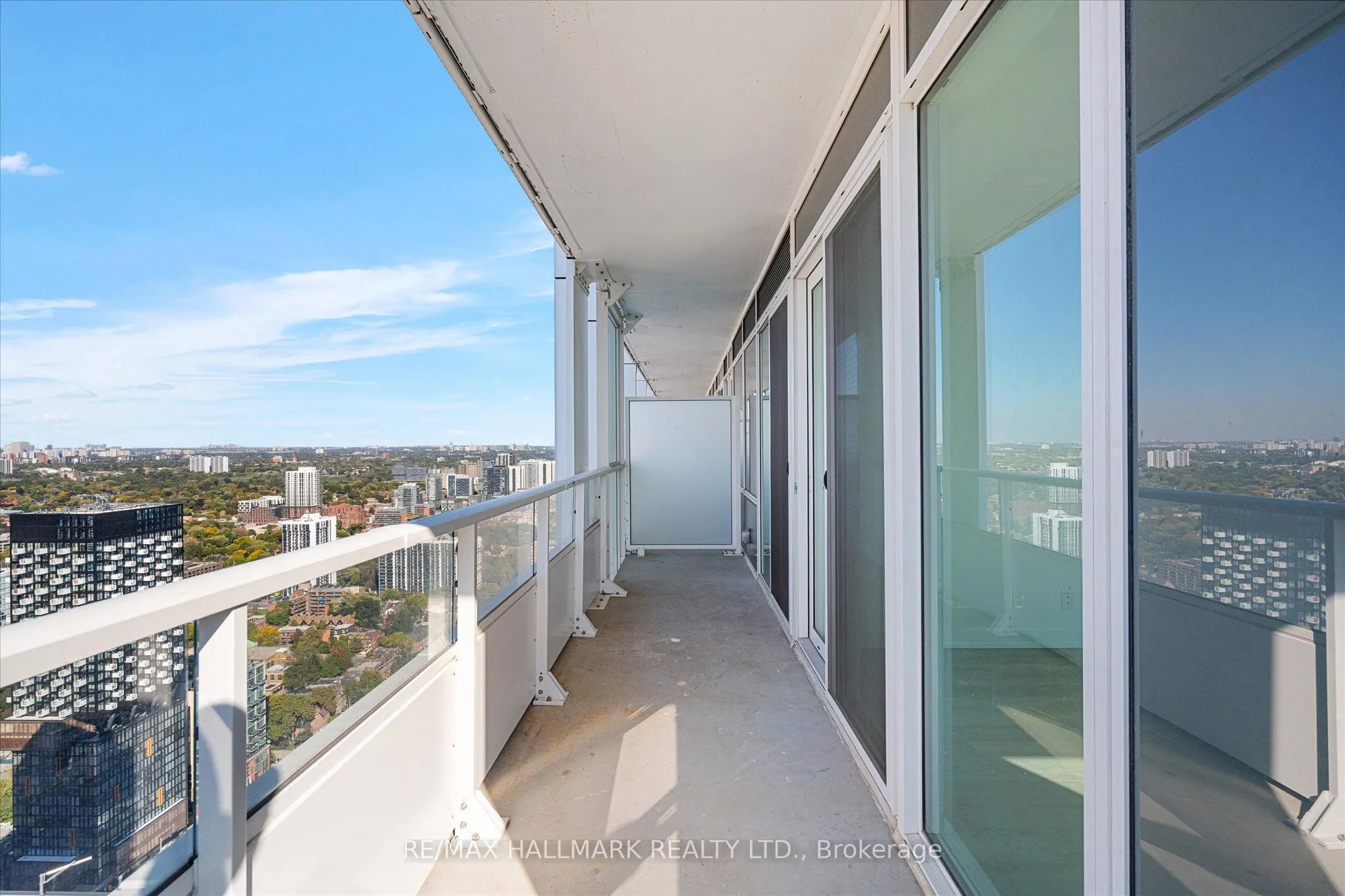 88 Queen Street E #4711