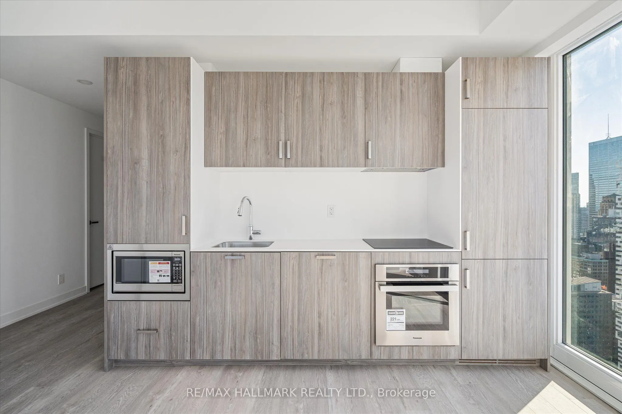 88 Queen Street E #4711