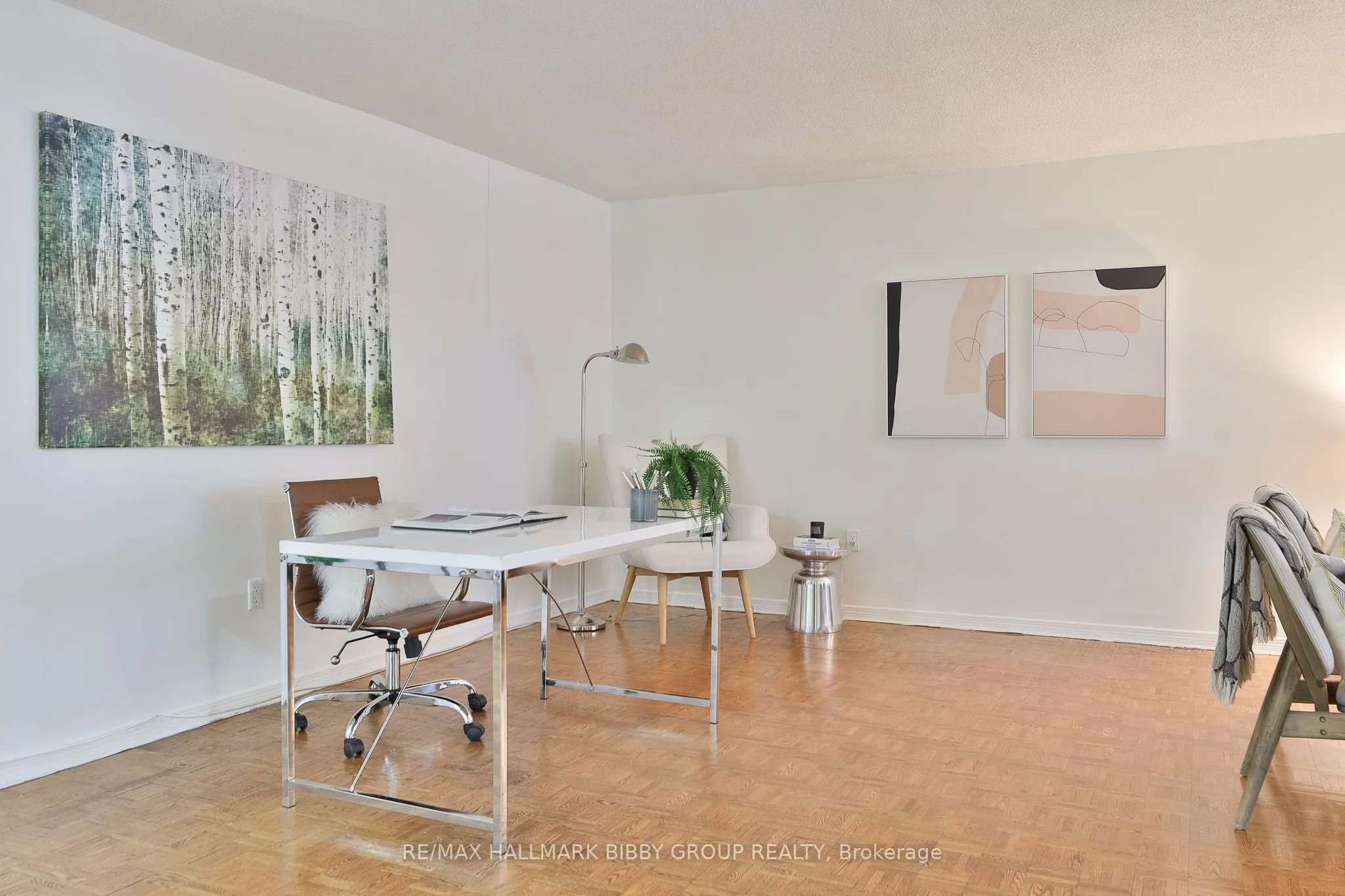 360 Bloor Street E #1007