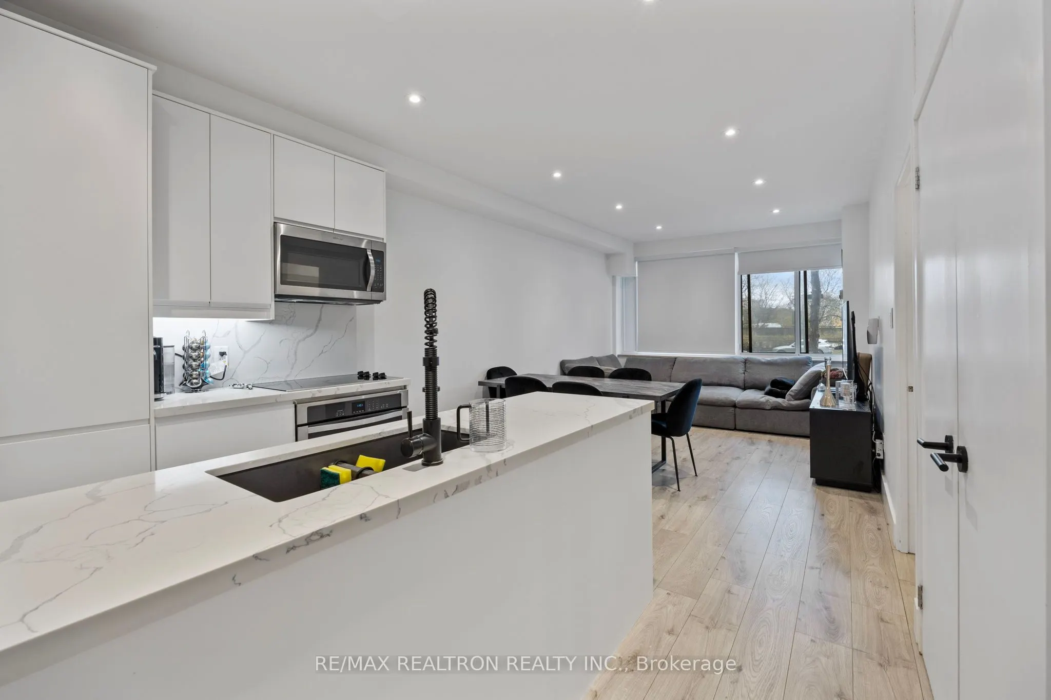 3000 Bathurst Street #110