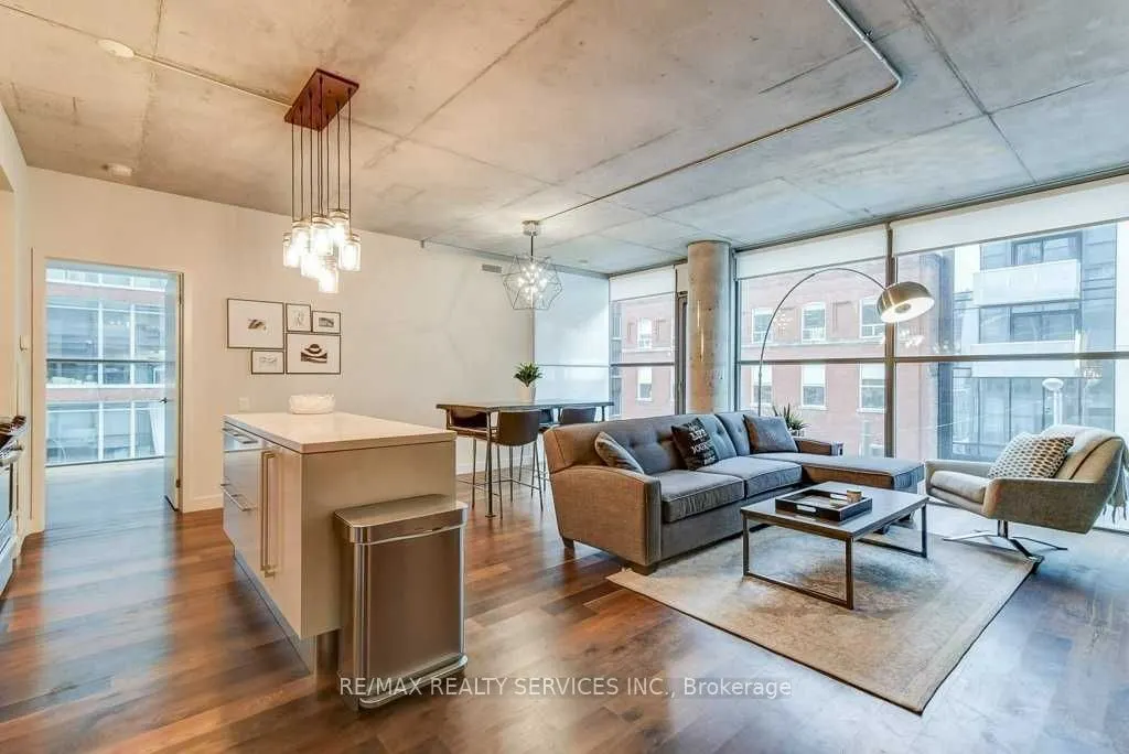 25 Oxley Street #410