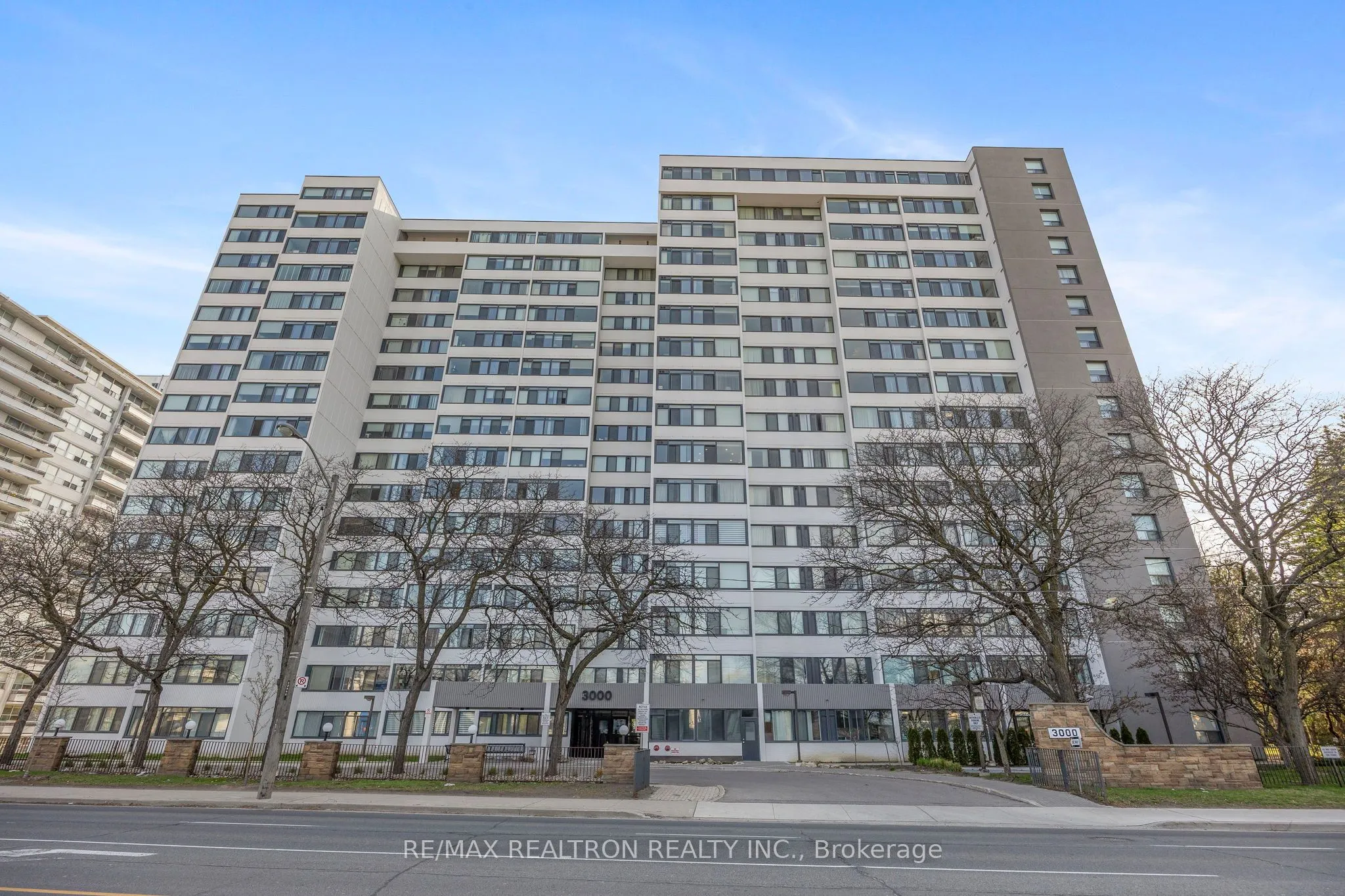 3000 Bathurst Street #110