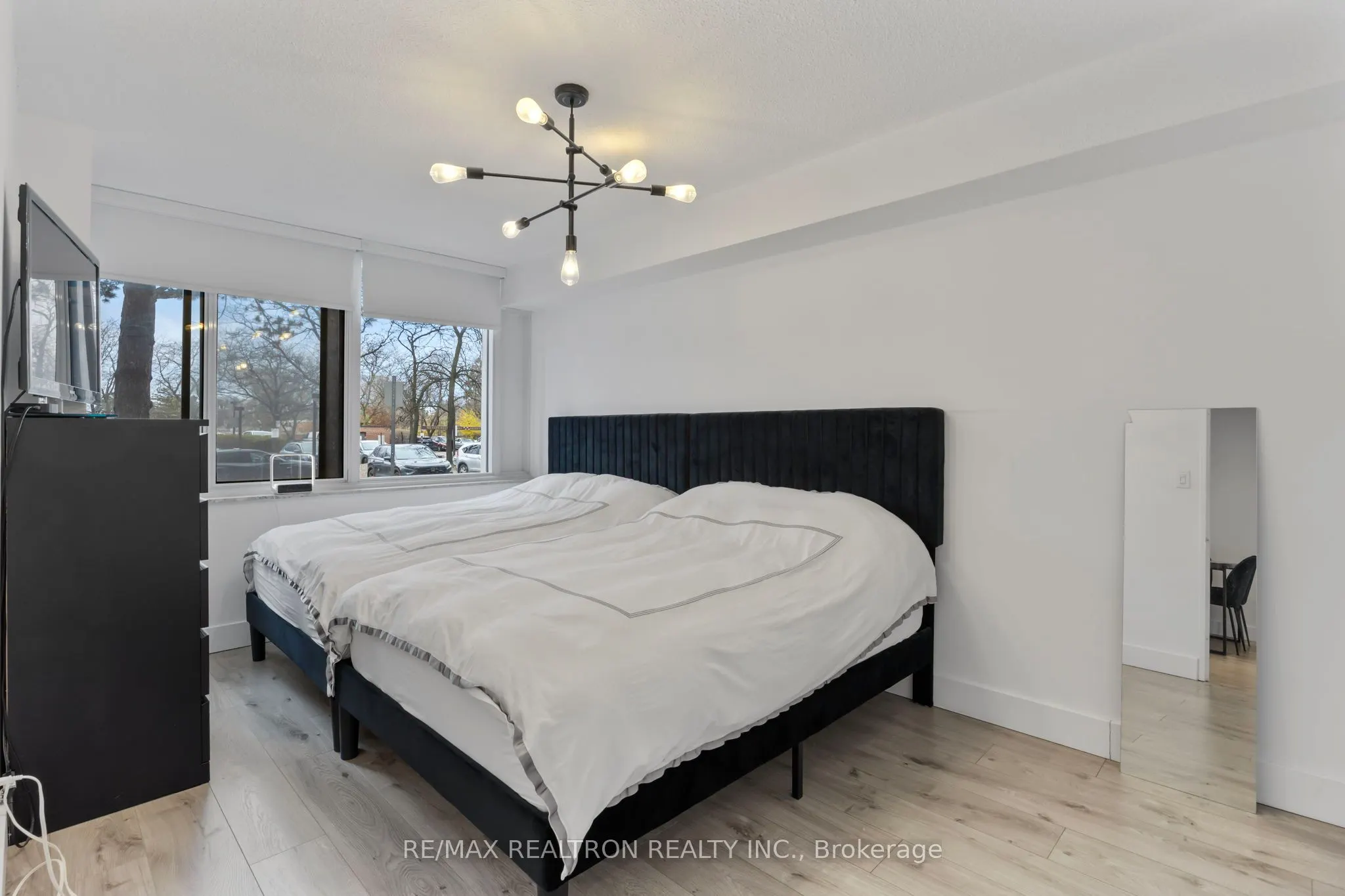 3000 Bathurst Street #110