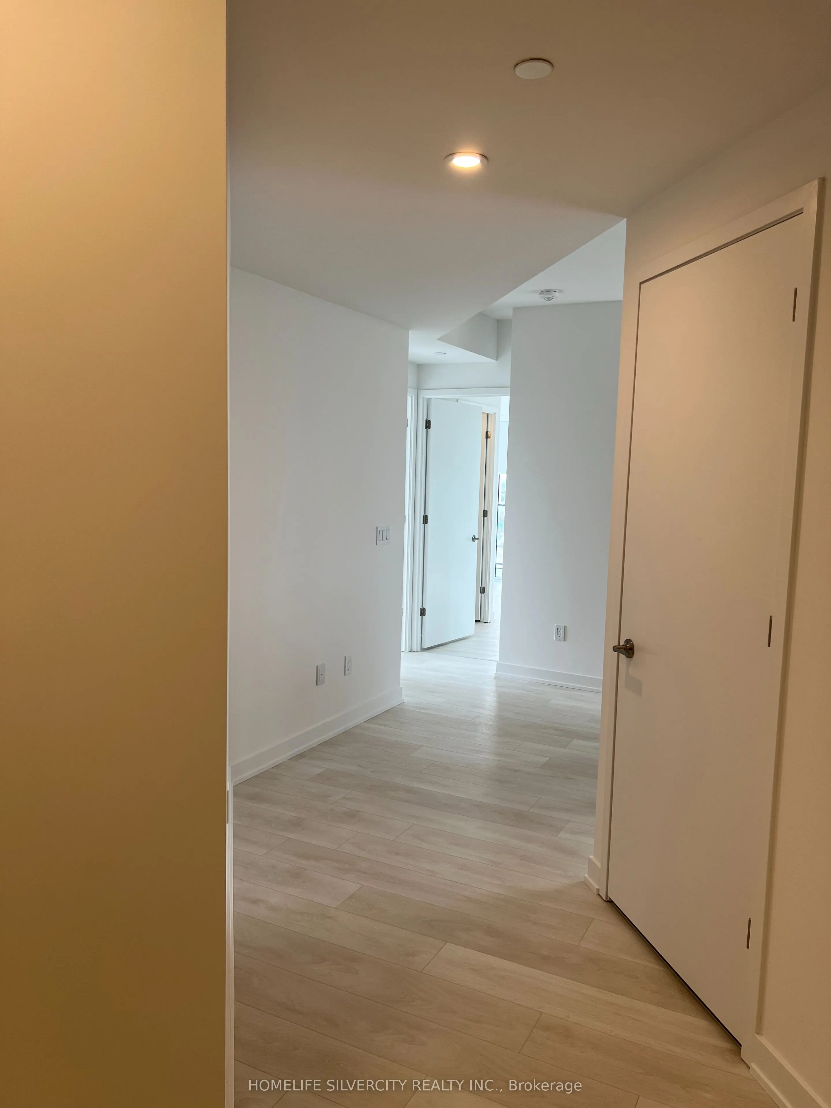 8 Tippett Road #1505