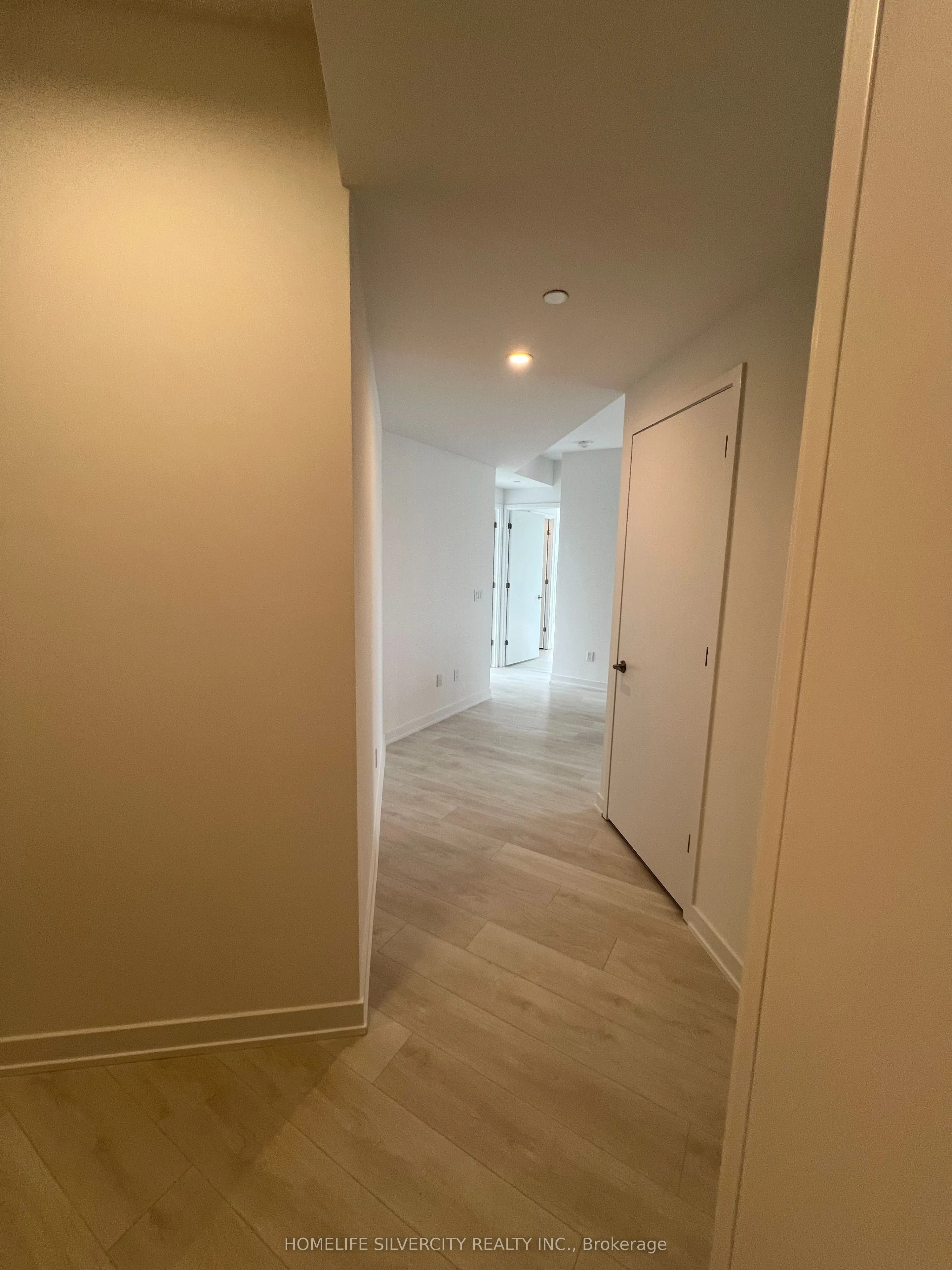 8 Tippett Road #1505