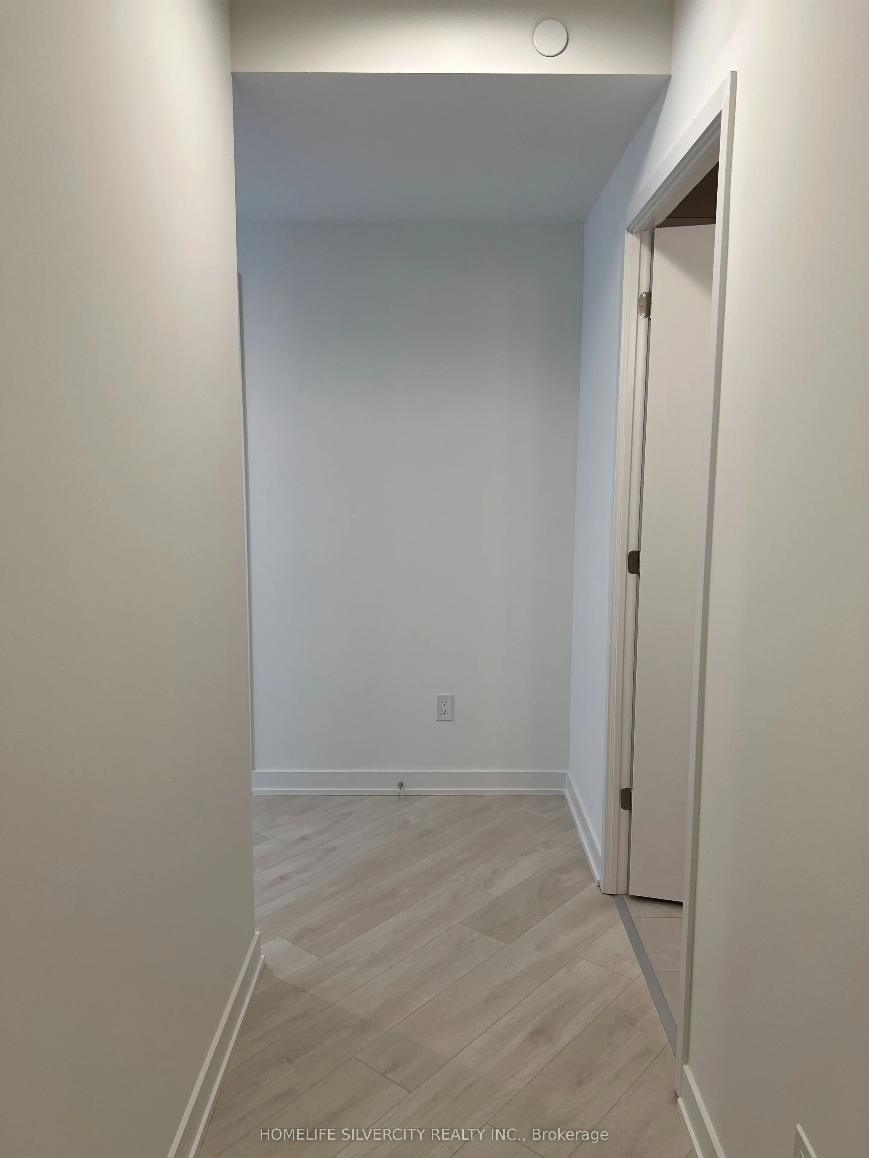 8 Tippett Road #1505
