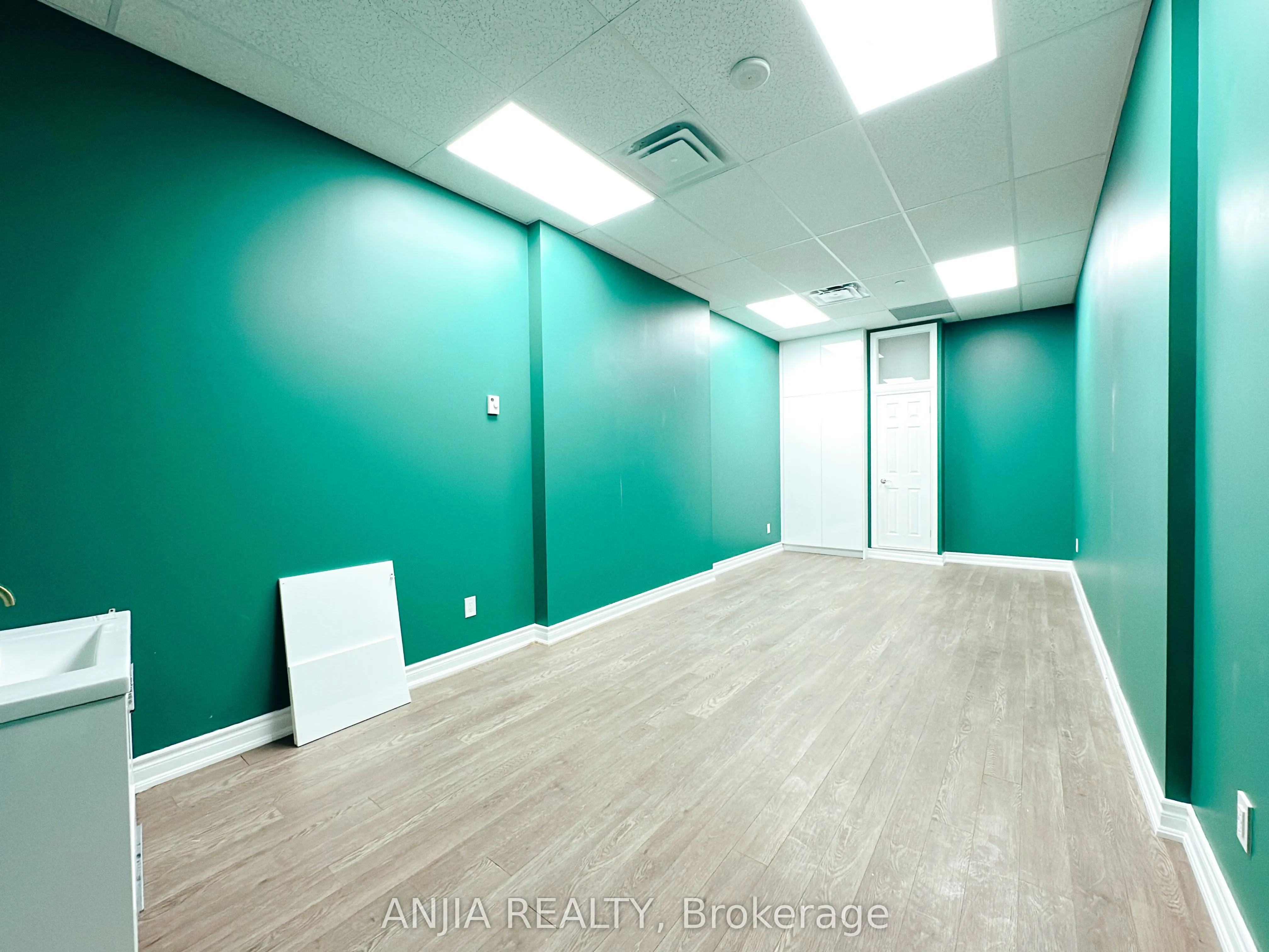 4750 Yonge Street #359
