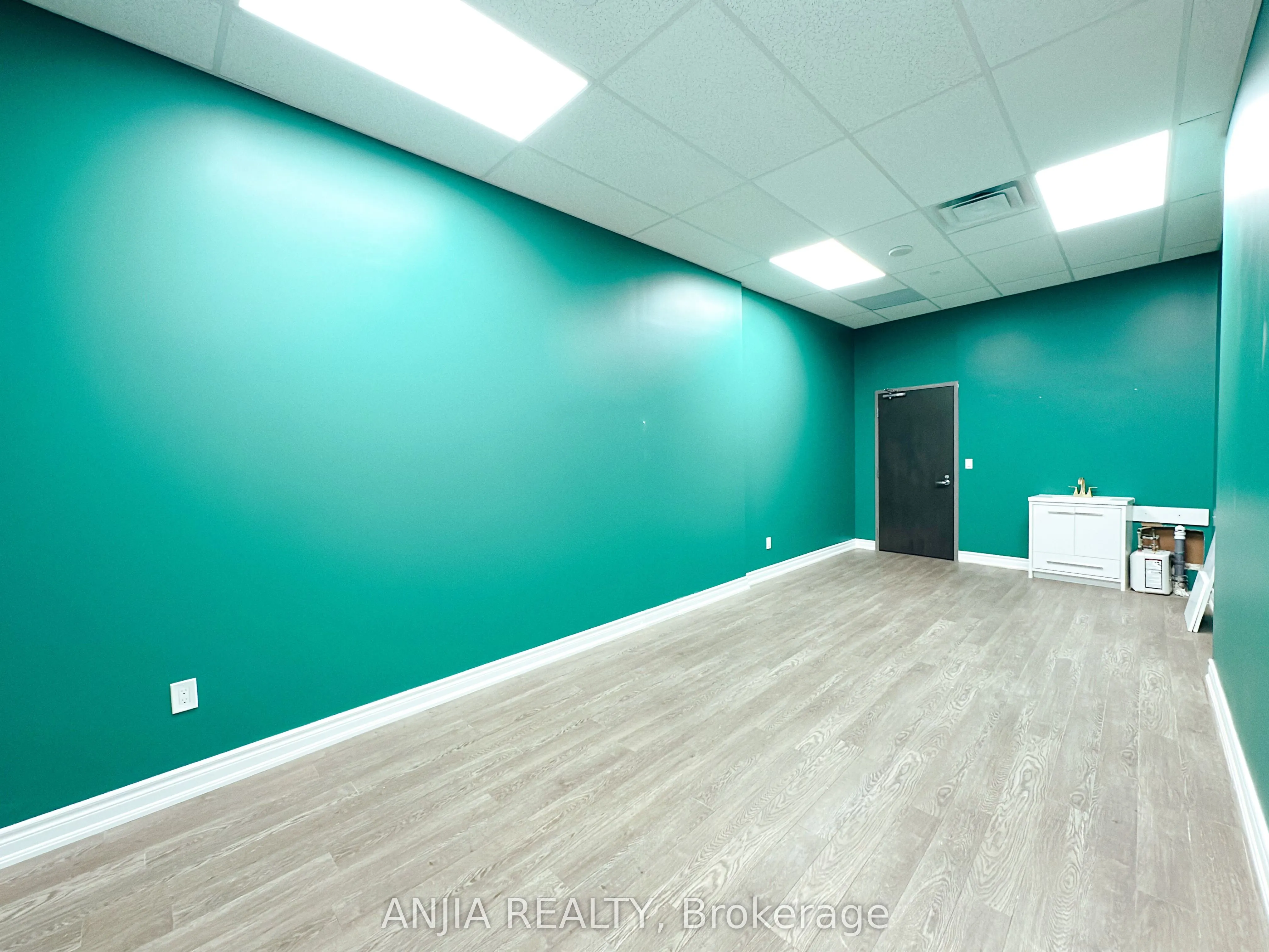 4750 Yonge Street #359