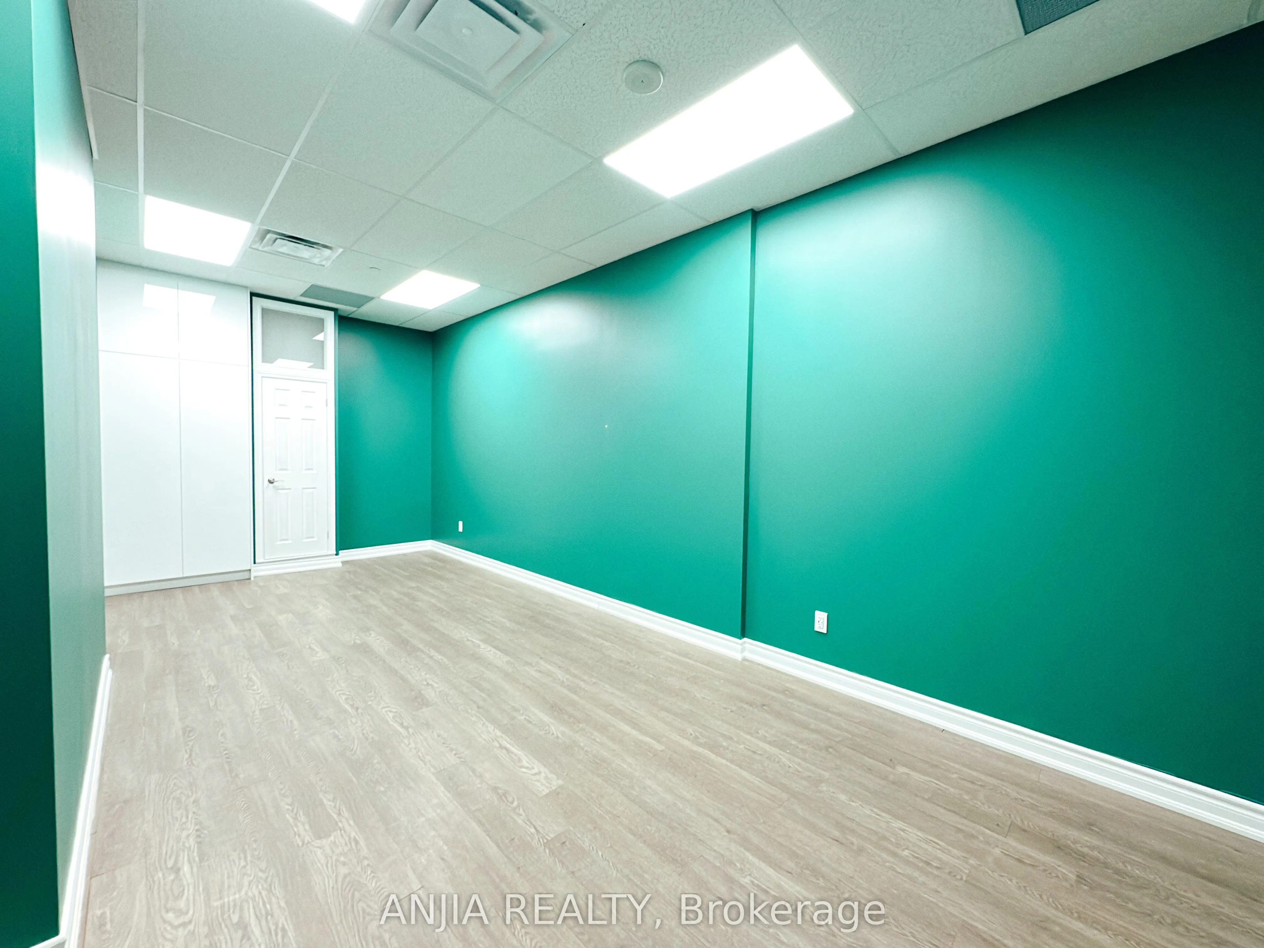 4750 Yonge Street #359