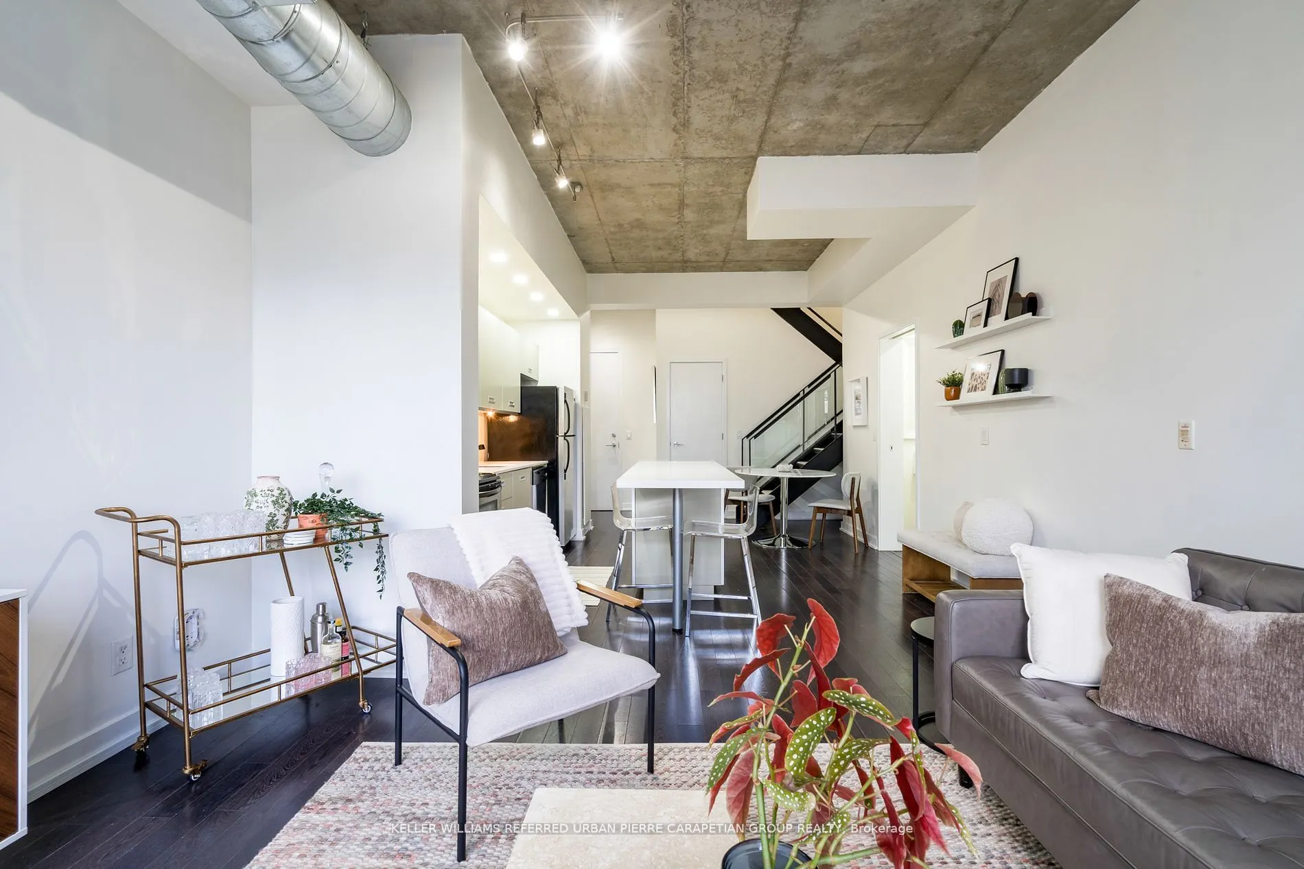 60 Bathurst Street #PH 1008