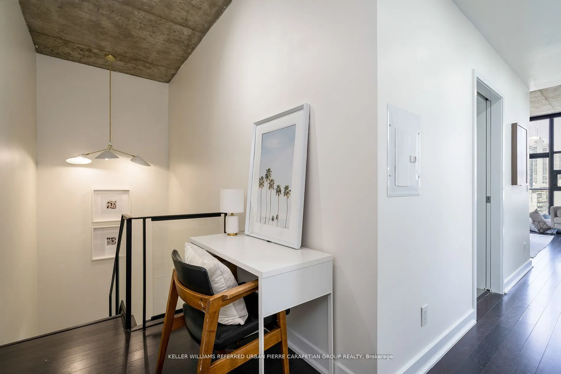 60 Bathurst Street #PH 1008