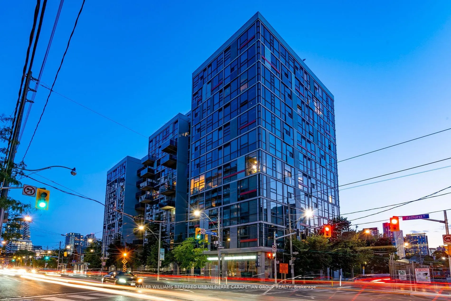 60 Bathurst Street #PH 1008