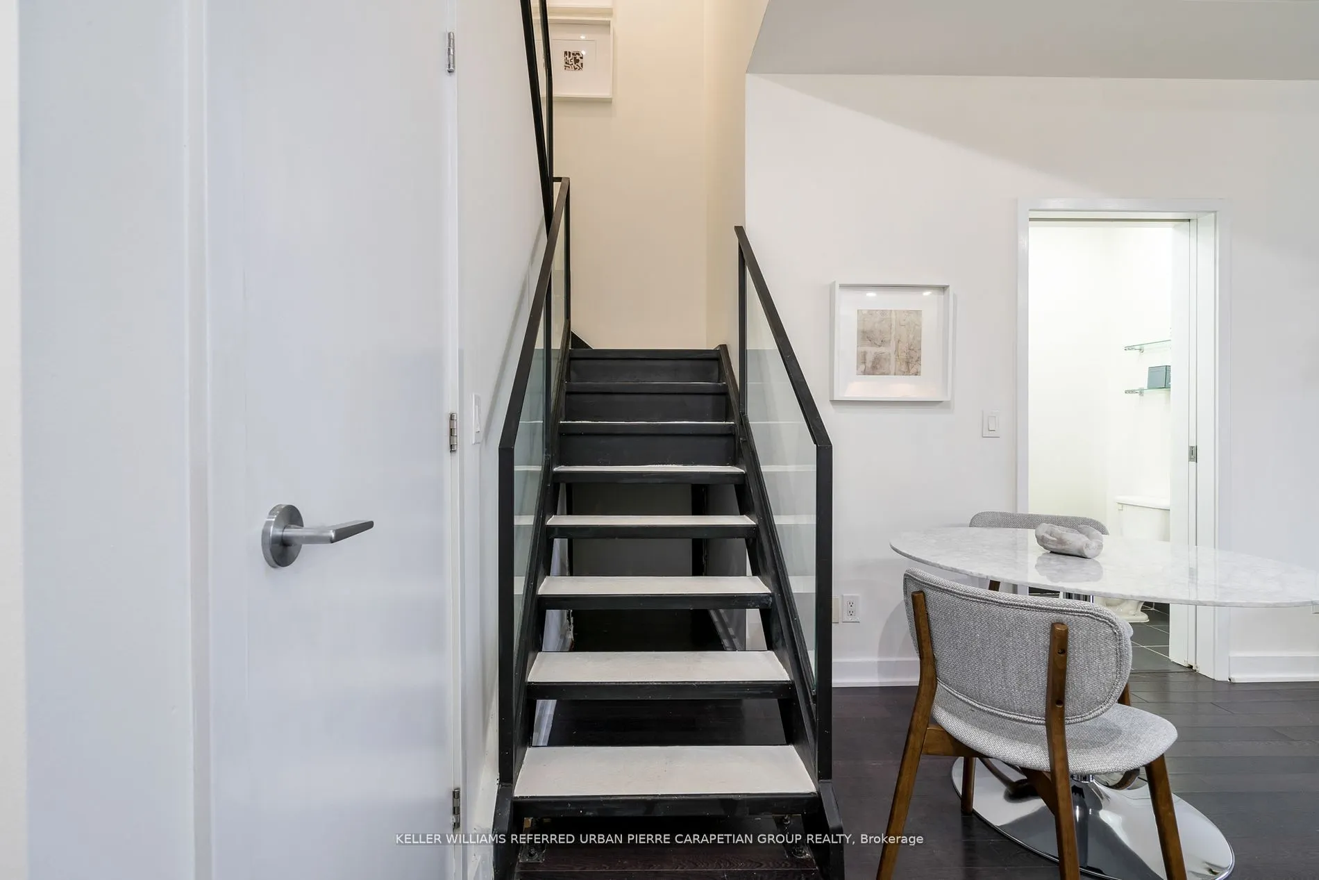 60 Bathurst Street #PH 1008
