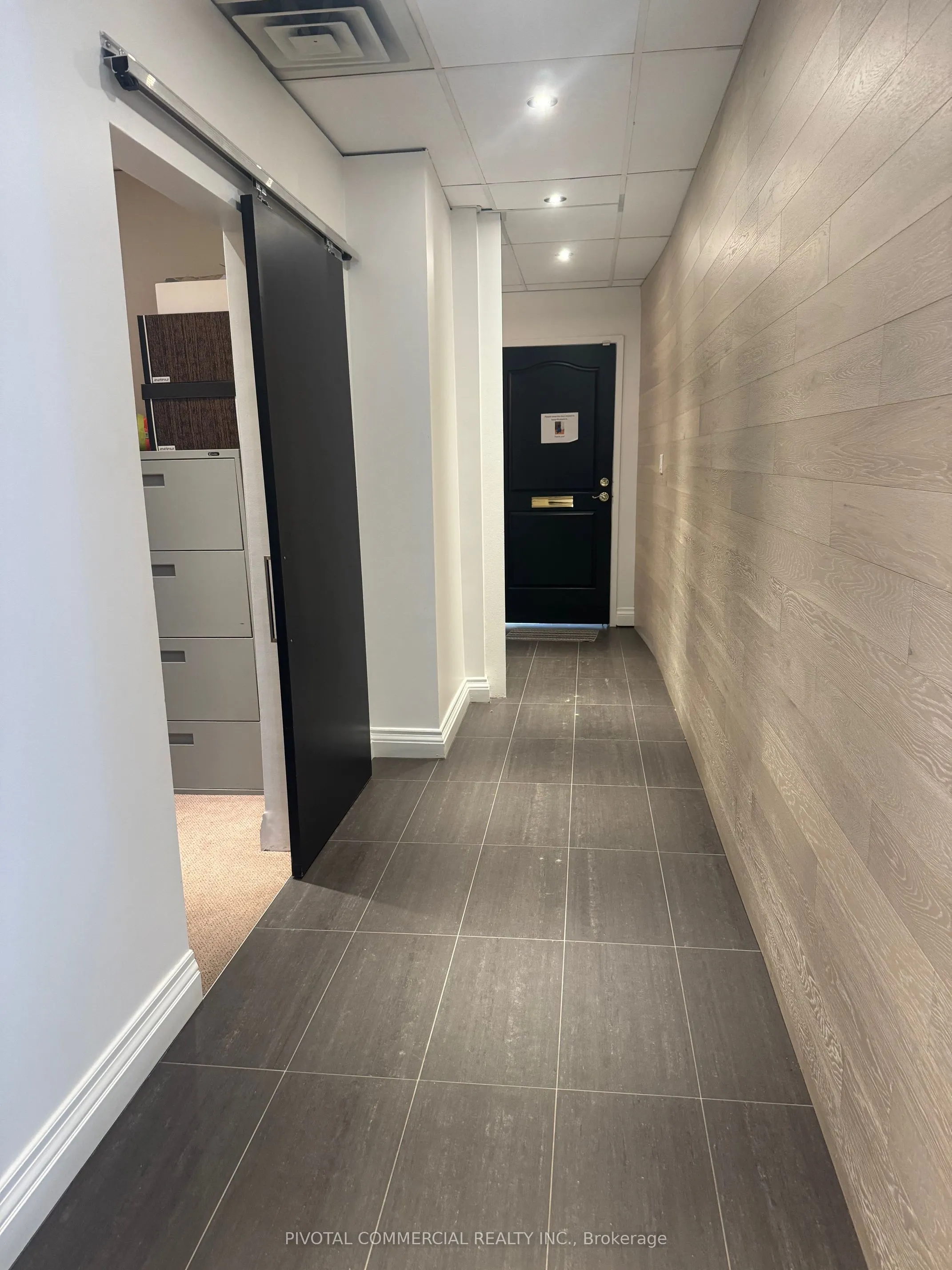 250 Eglinton Avenue W #252