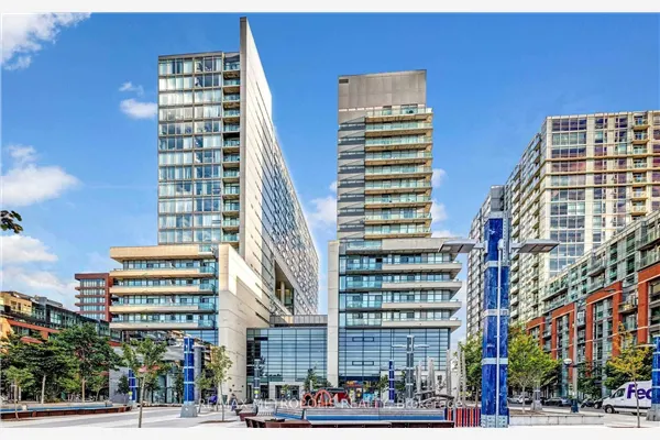 36 Lisgar Street #712E