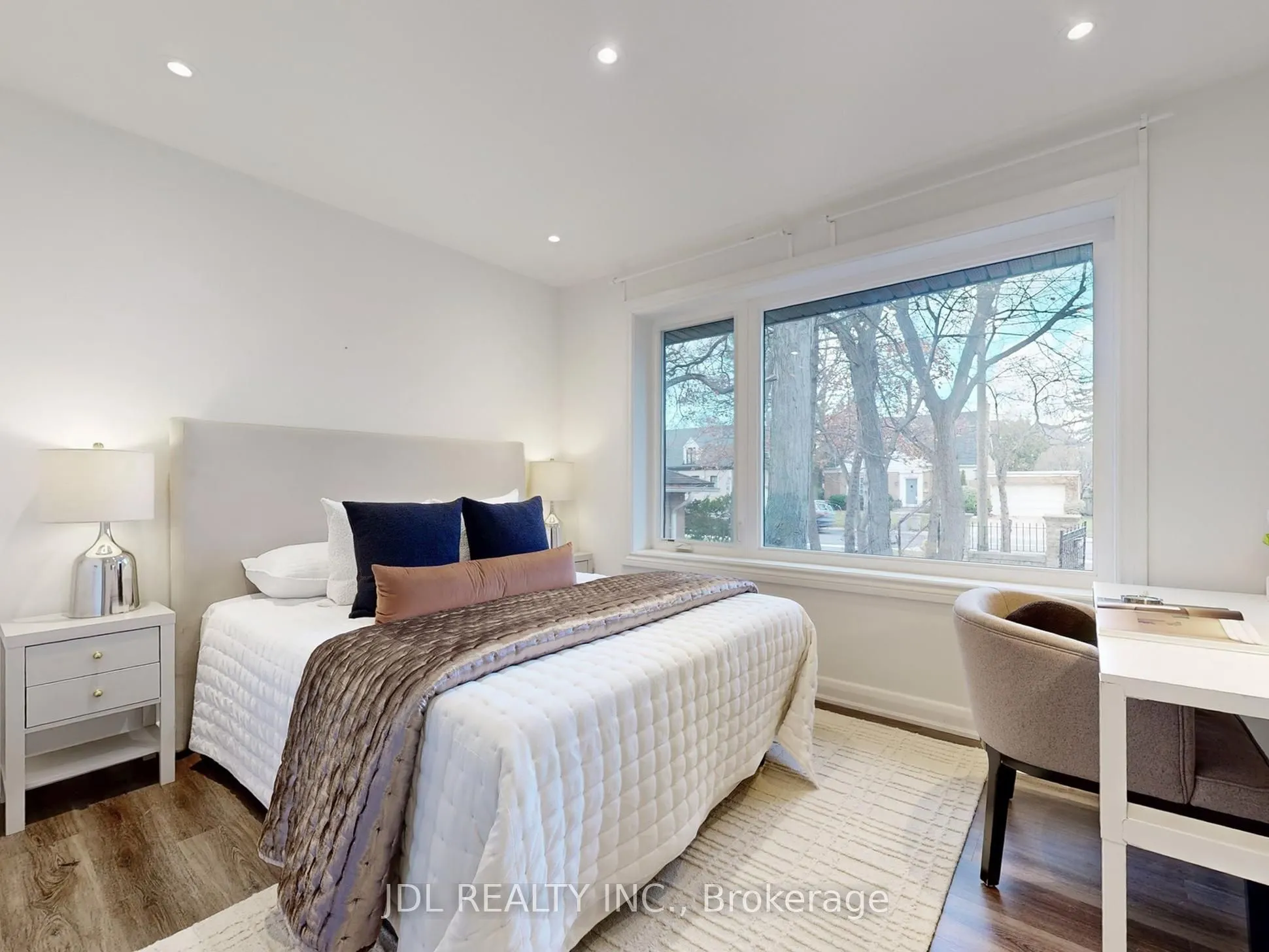 537 Blythwood Road