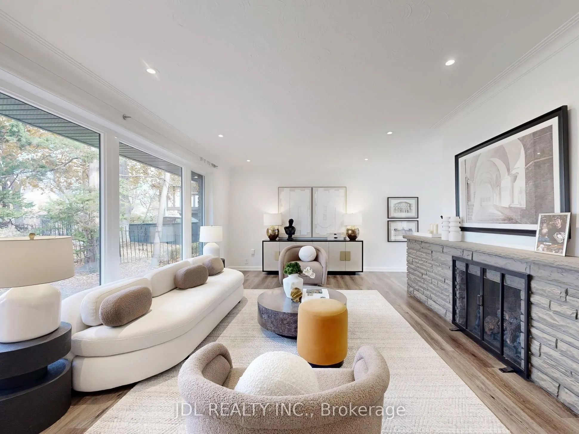 537 Blythwood Road