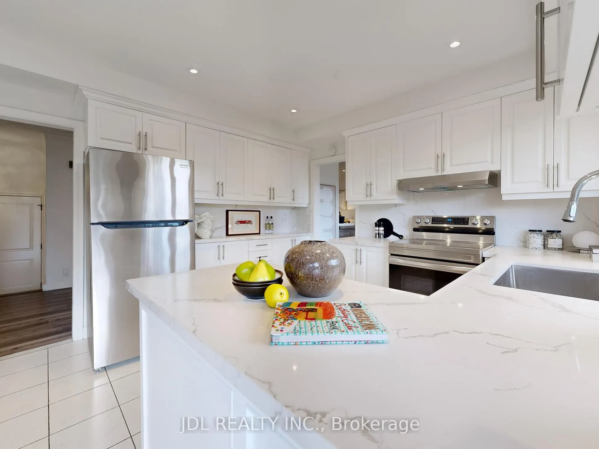 537 Blythwood Road
