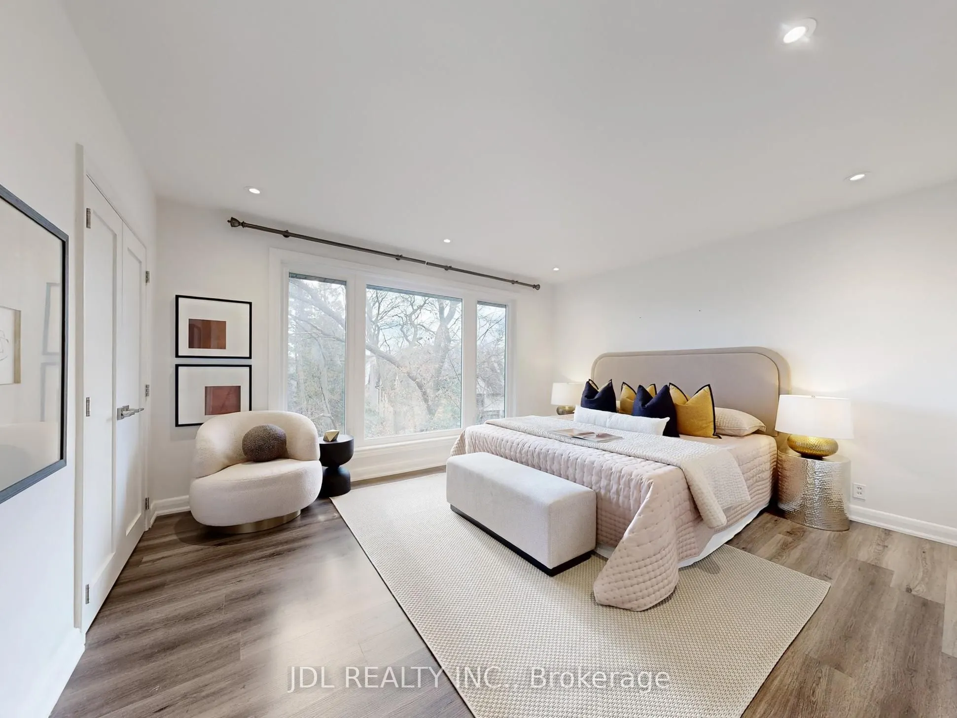537 Blythwood Road