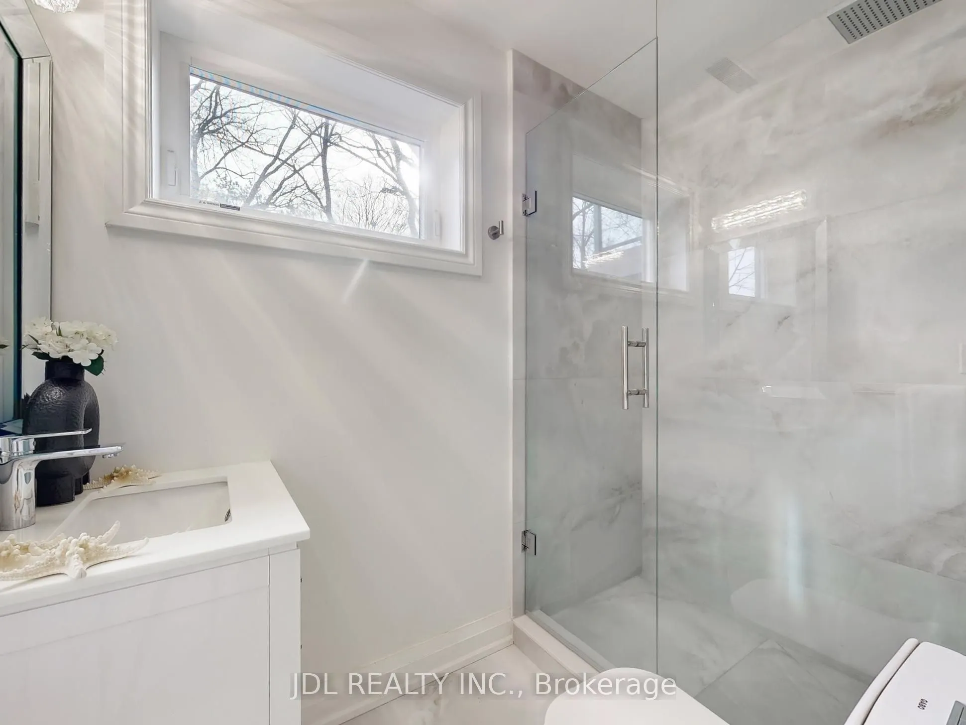 537 Blythwood Road