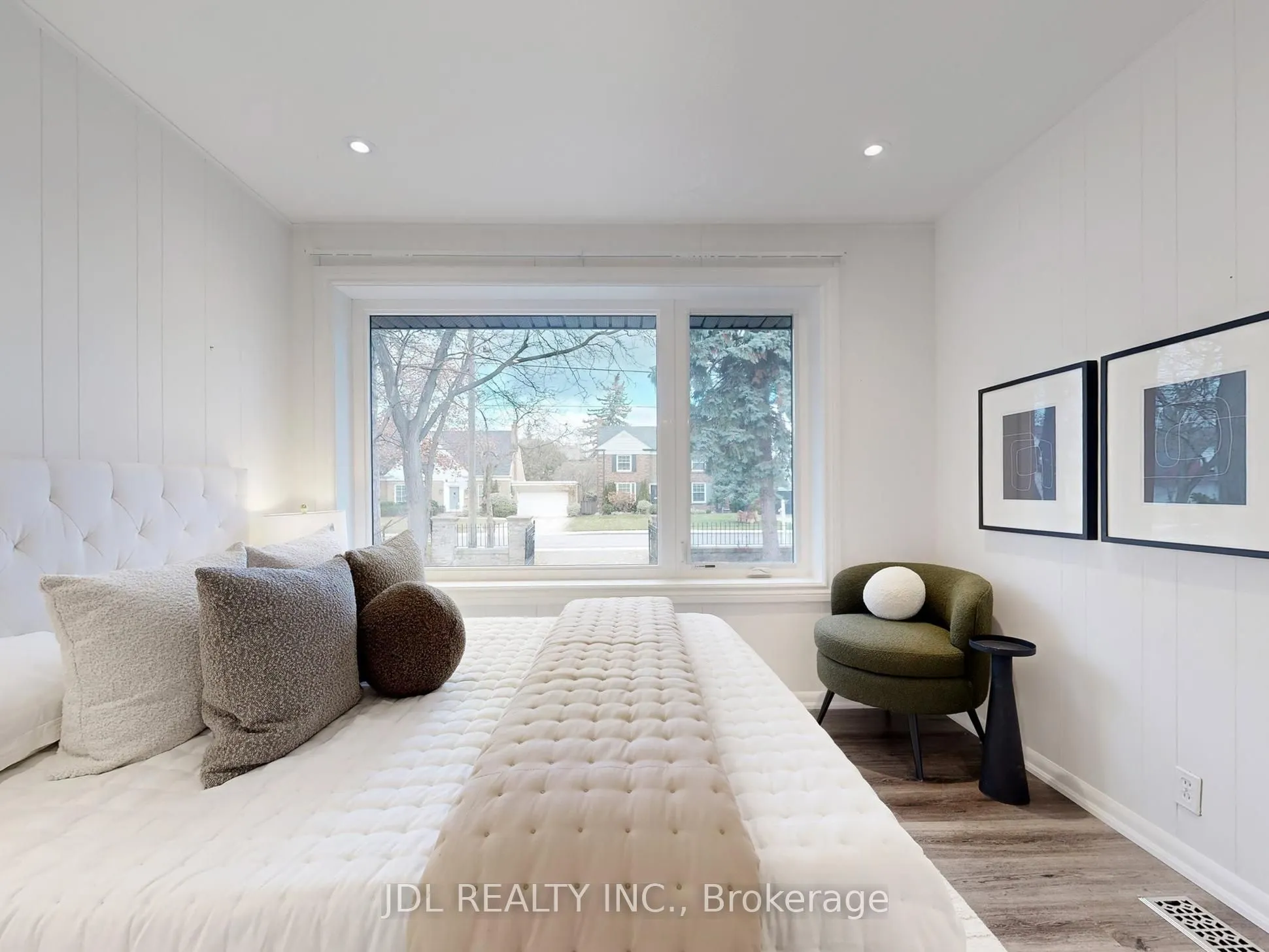 537 Blythwood Road