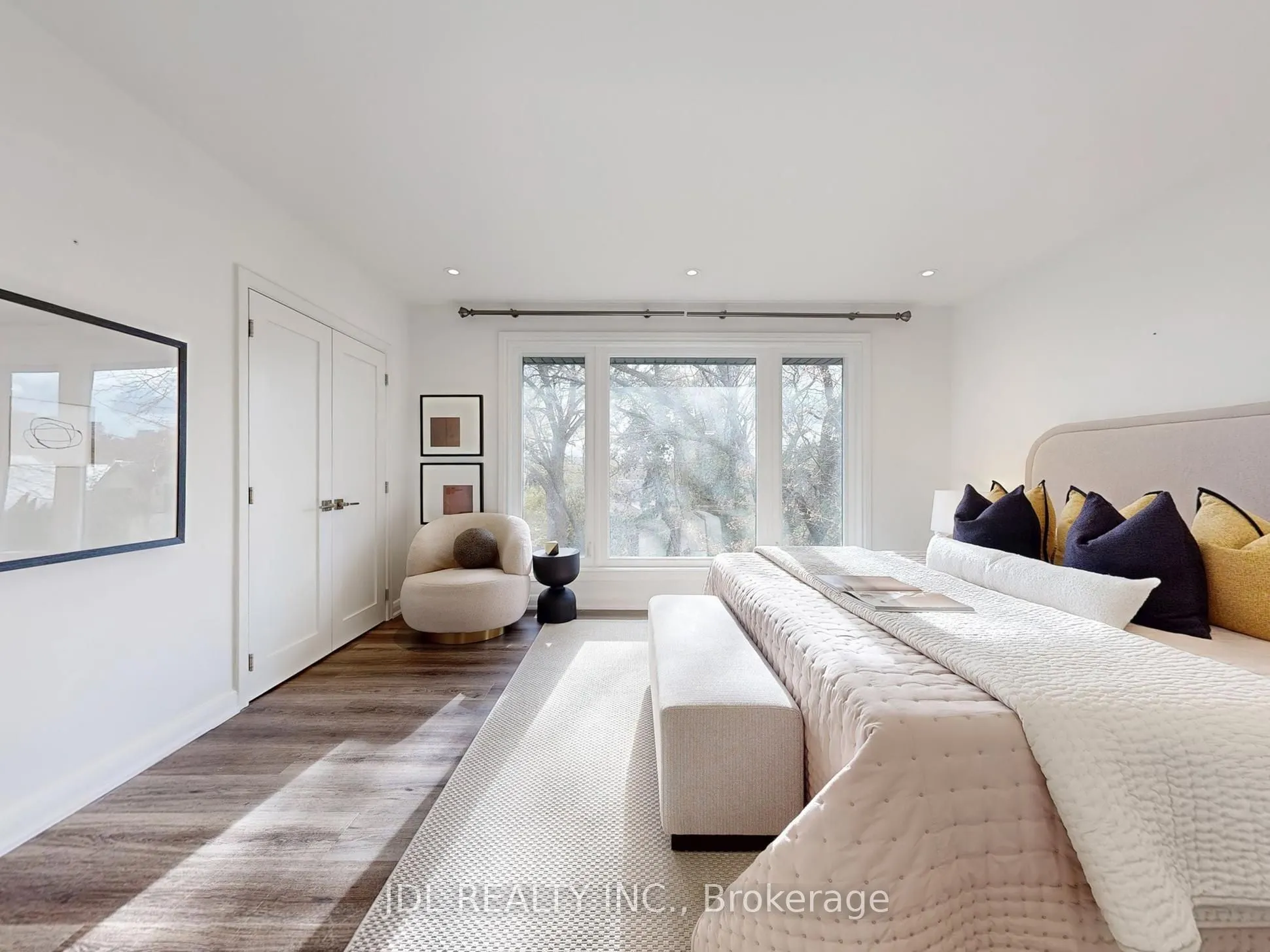 537 Blythwood Road