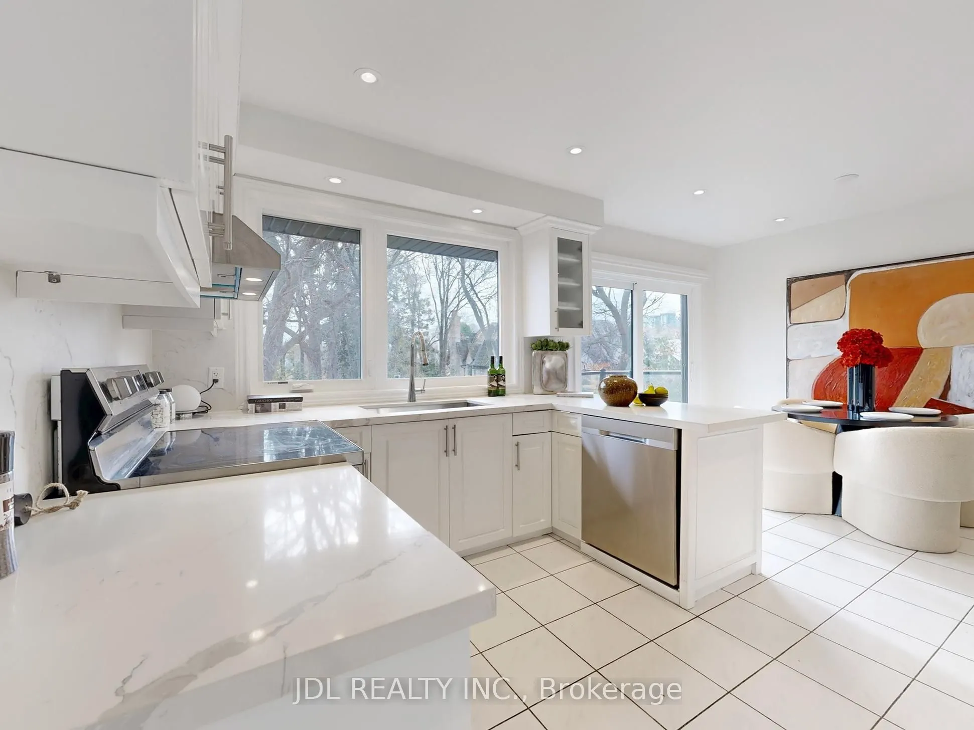 537 Blythwood Road