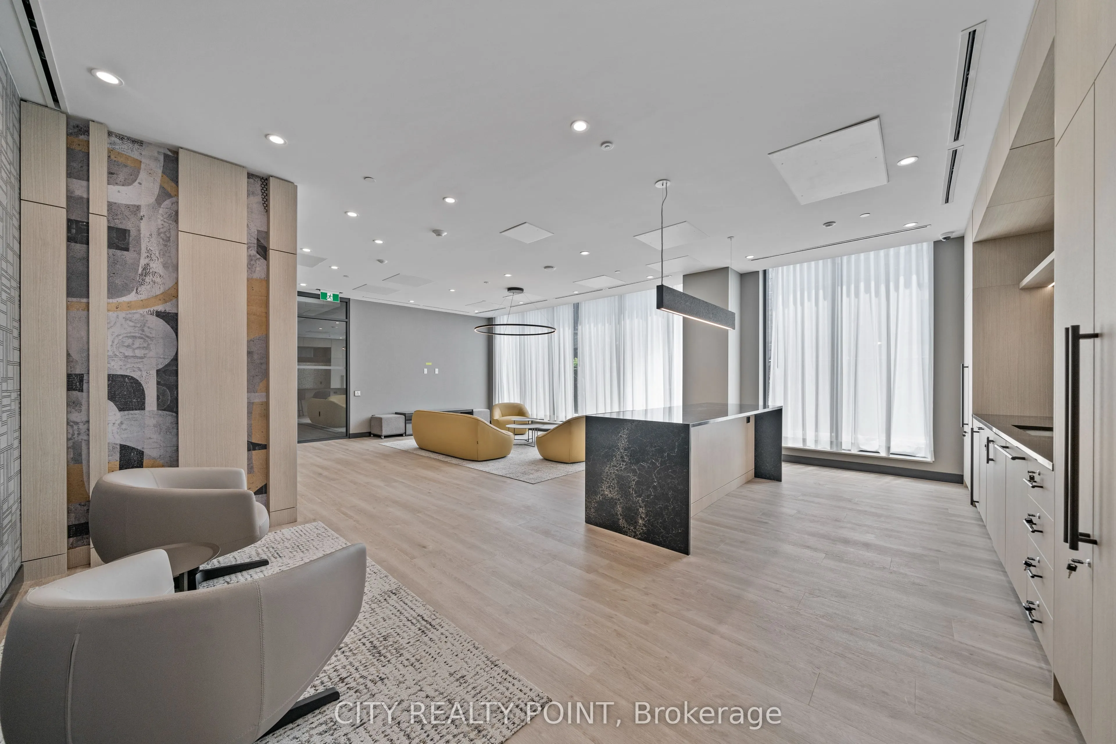664 Spadina Avenue #1001