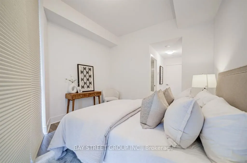 32 Davenport Road #2608