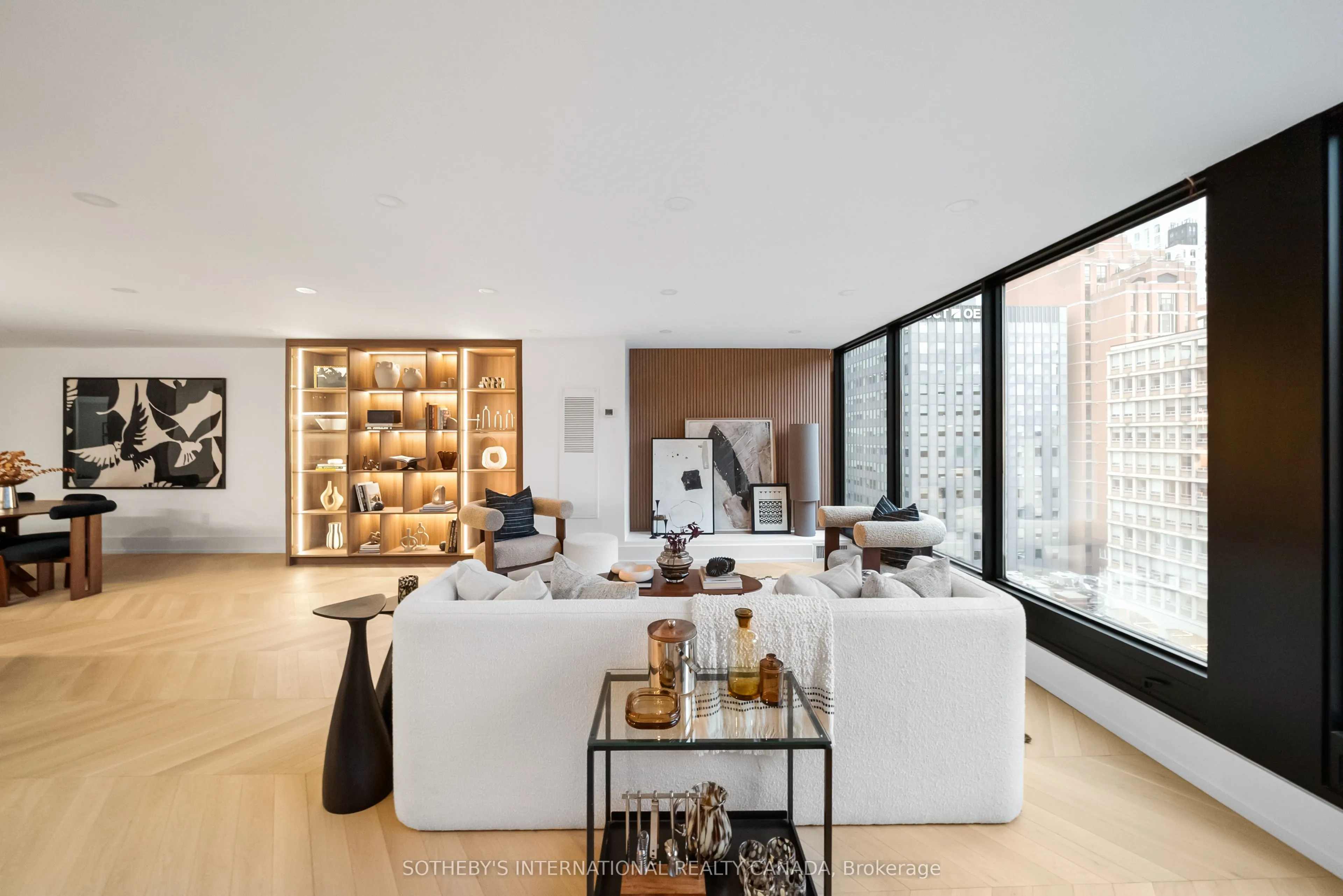 110 Bloor Street W #1009