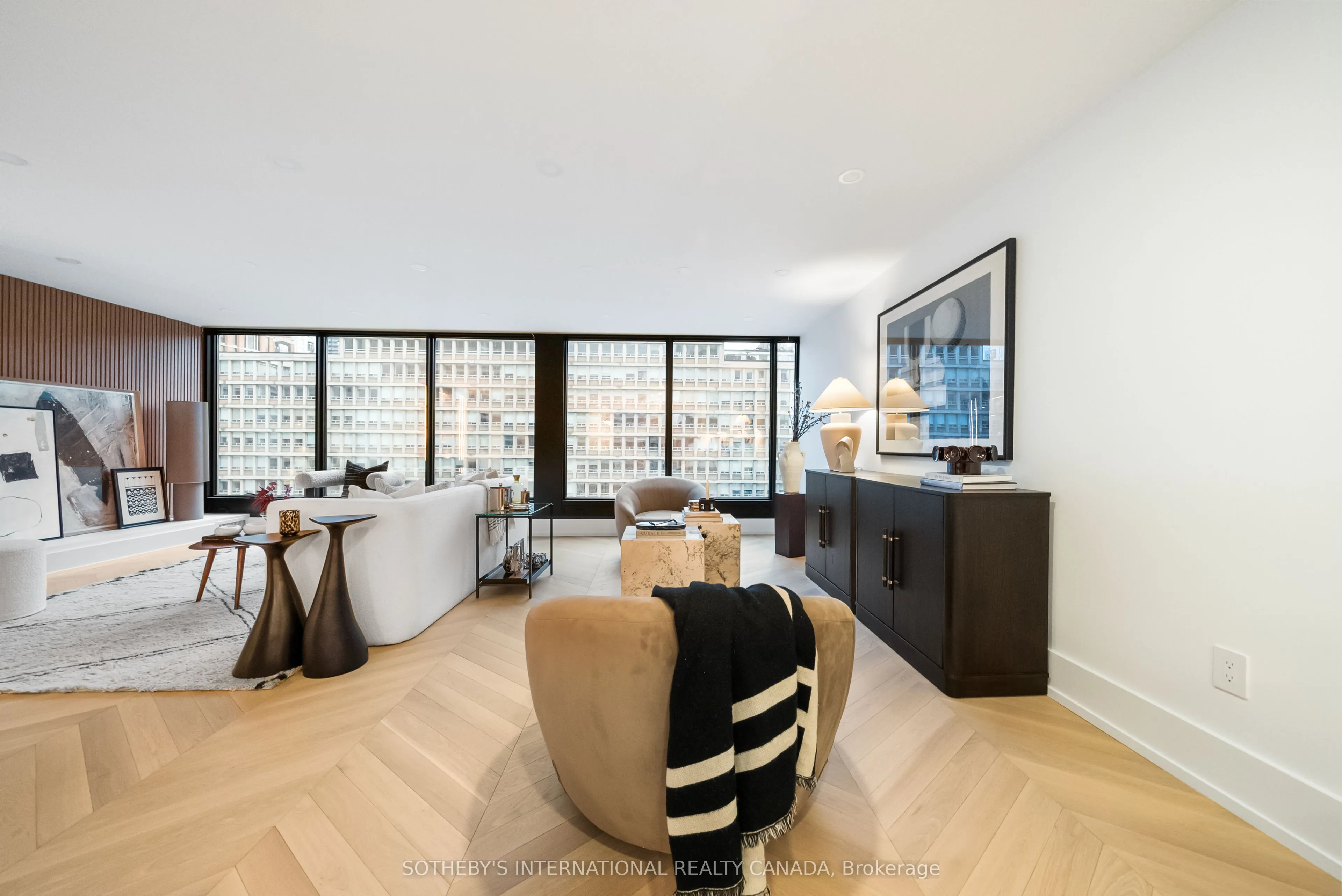 110 Bloor Street W #1009