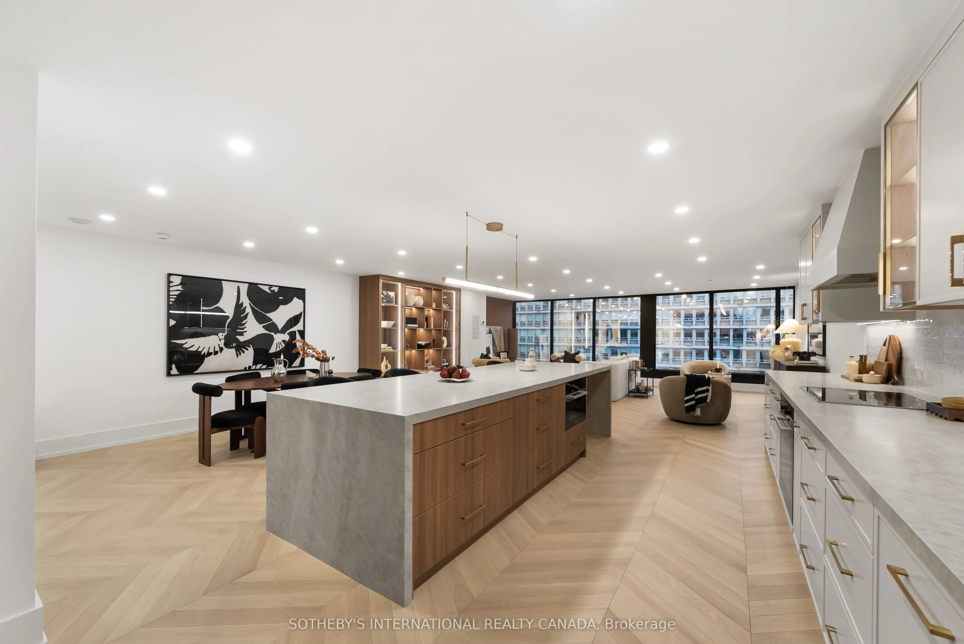 110 Bloor Street W #1009