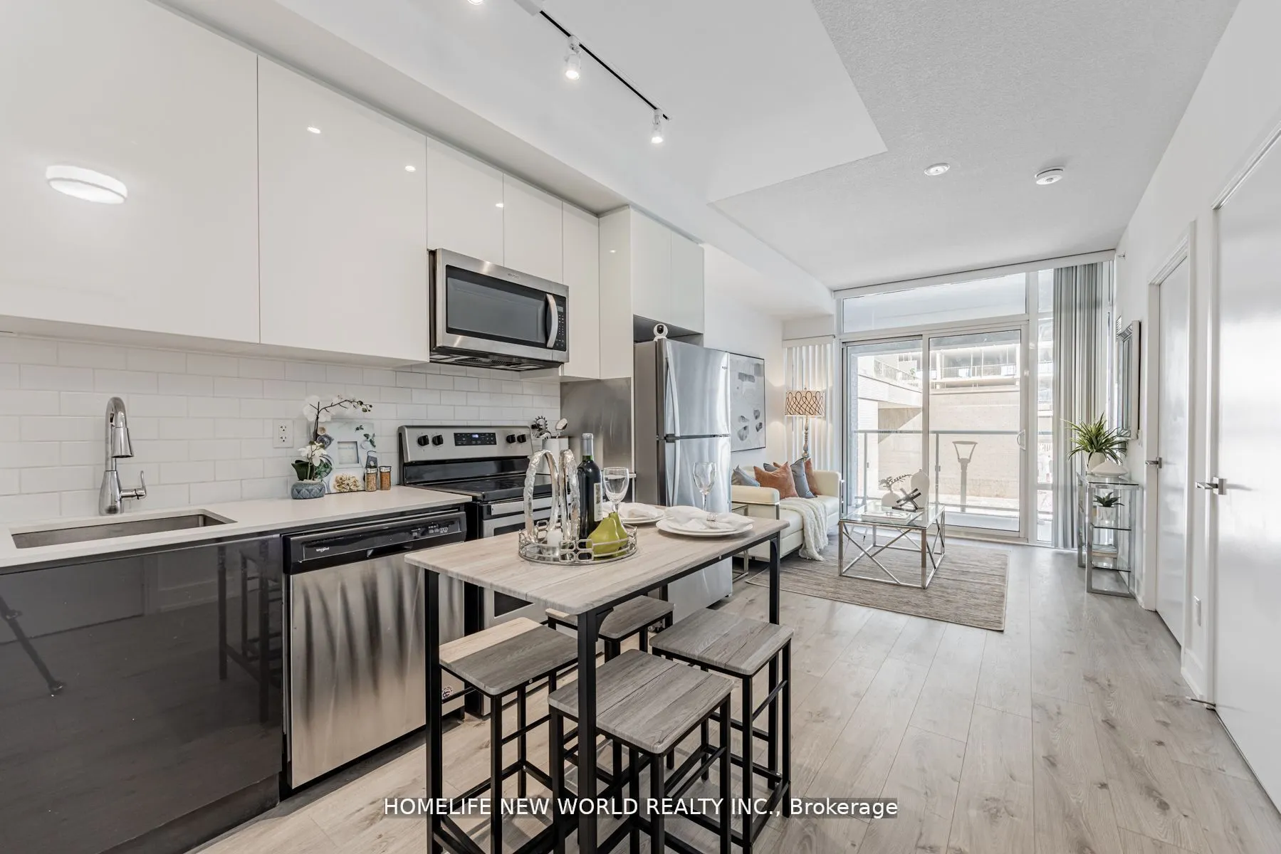 621 Sheppard Avenue E #250