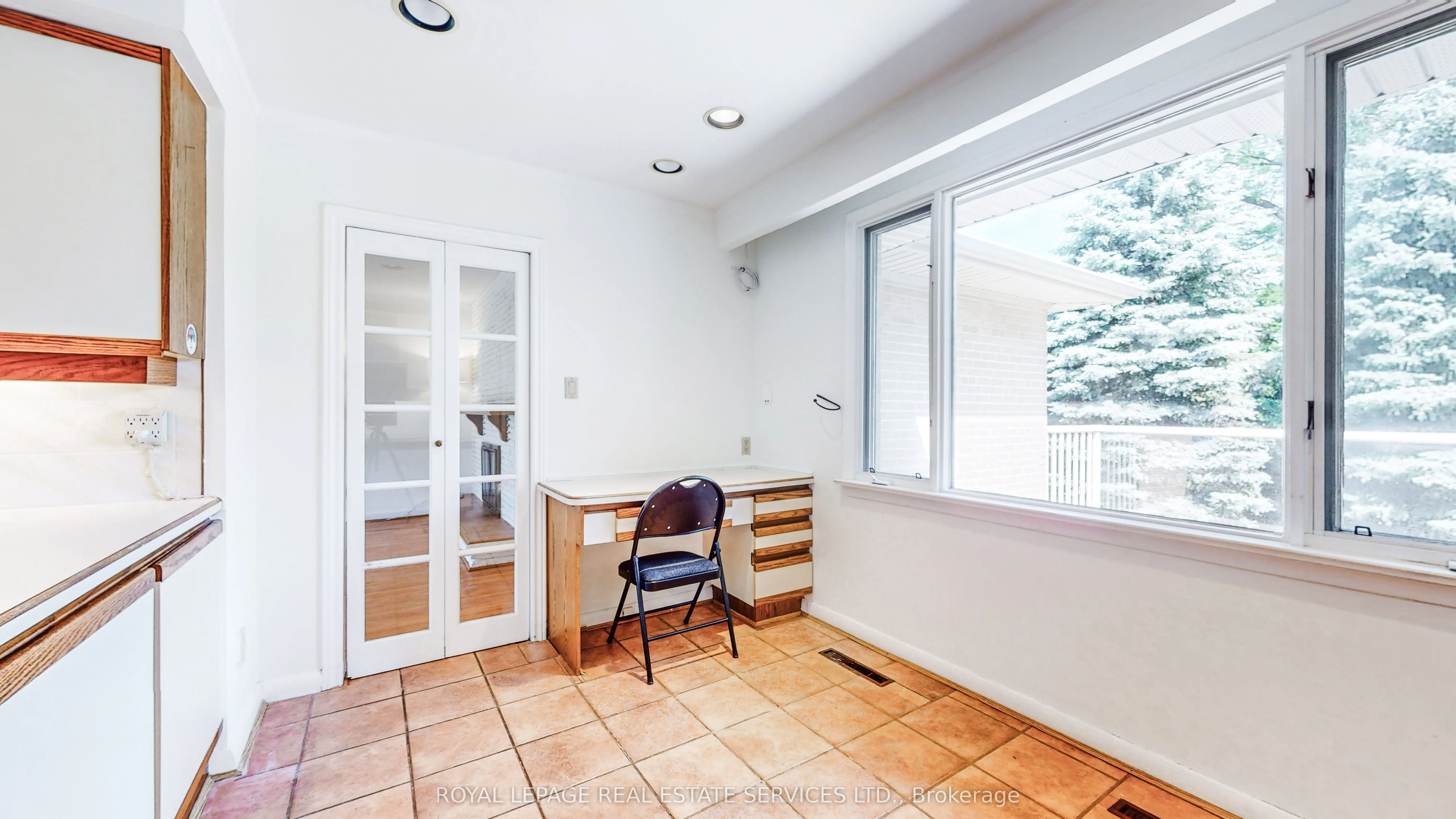 24 Burleigh Heights Drive
