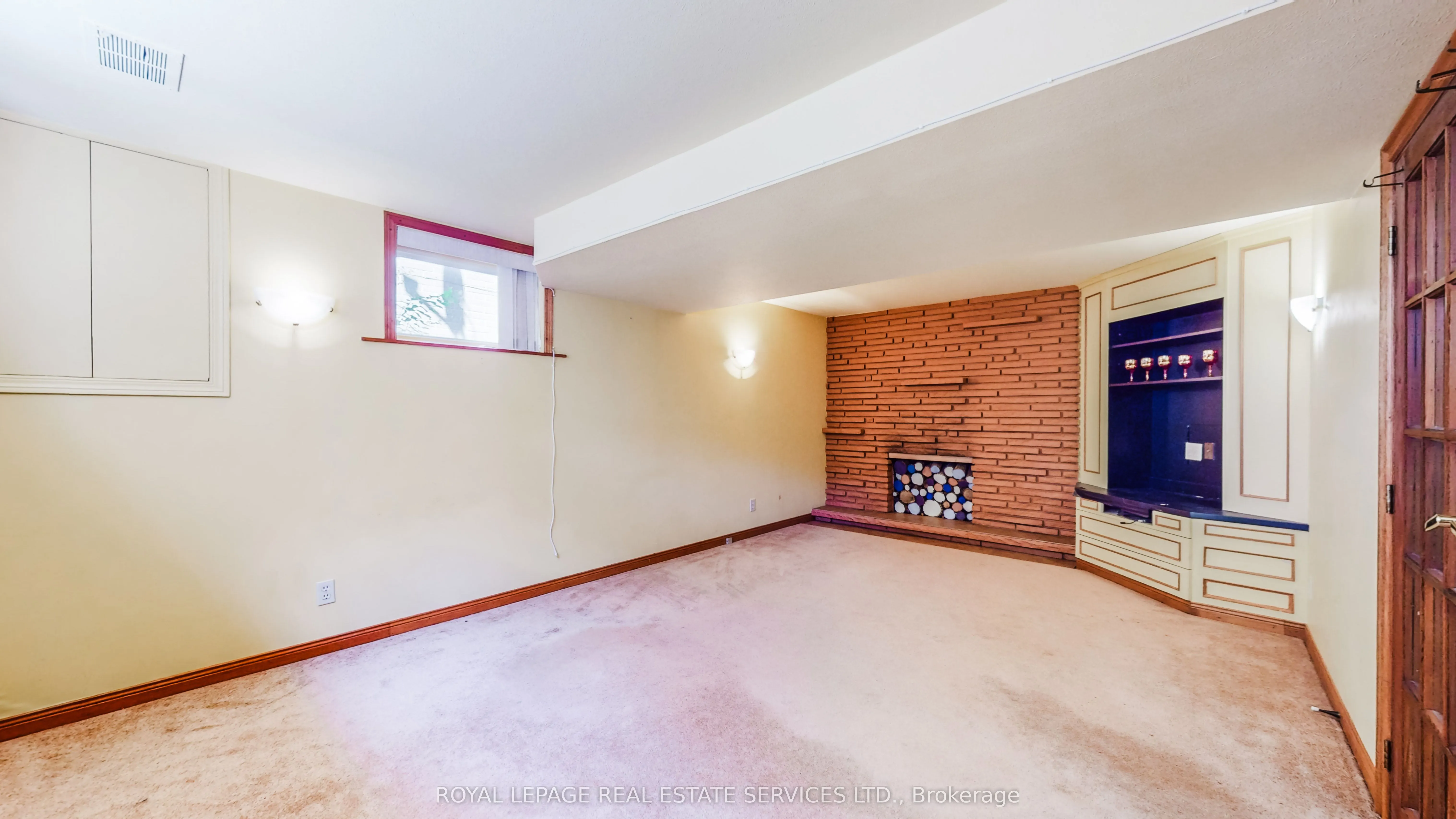 24 Burleigh Heights Drive